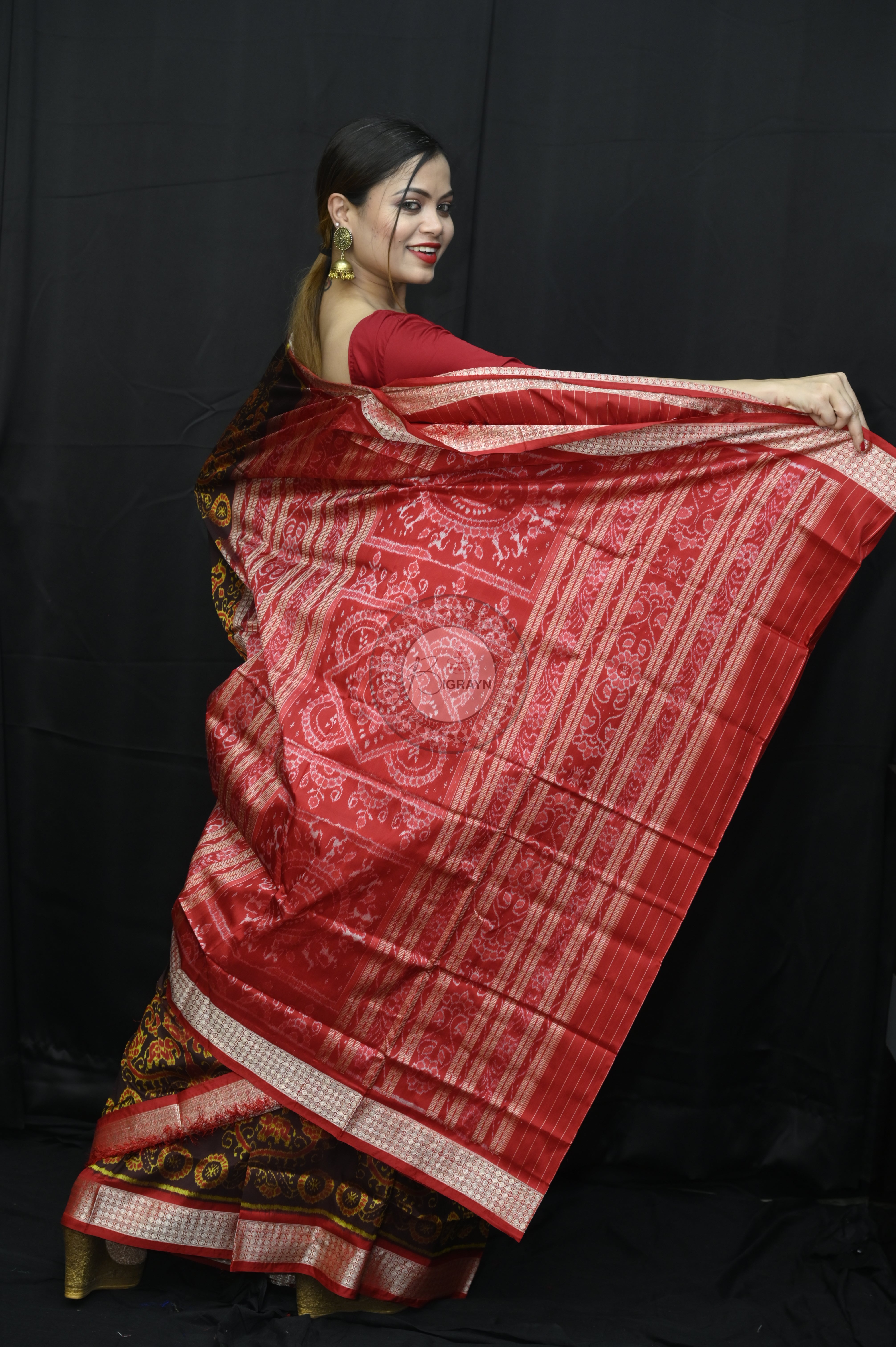 Coffee Red Jhoti Design Sambalpuri Silk Saree