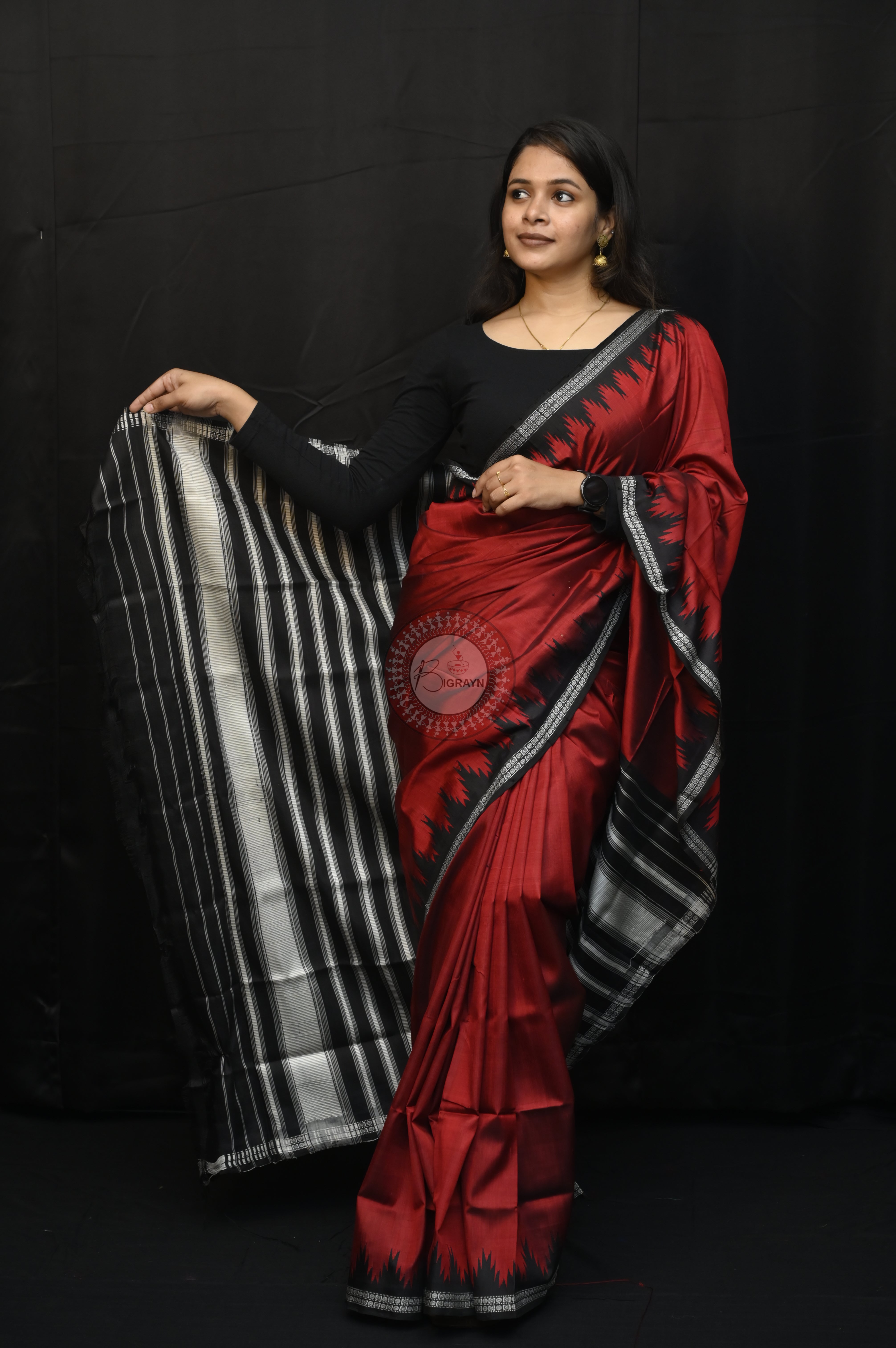 Red Black Checks Double Anchal Berhampuri Silk Saree