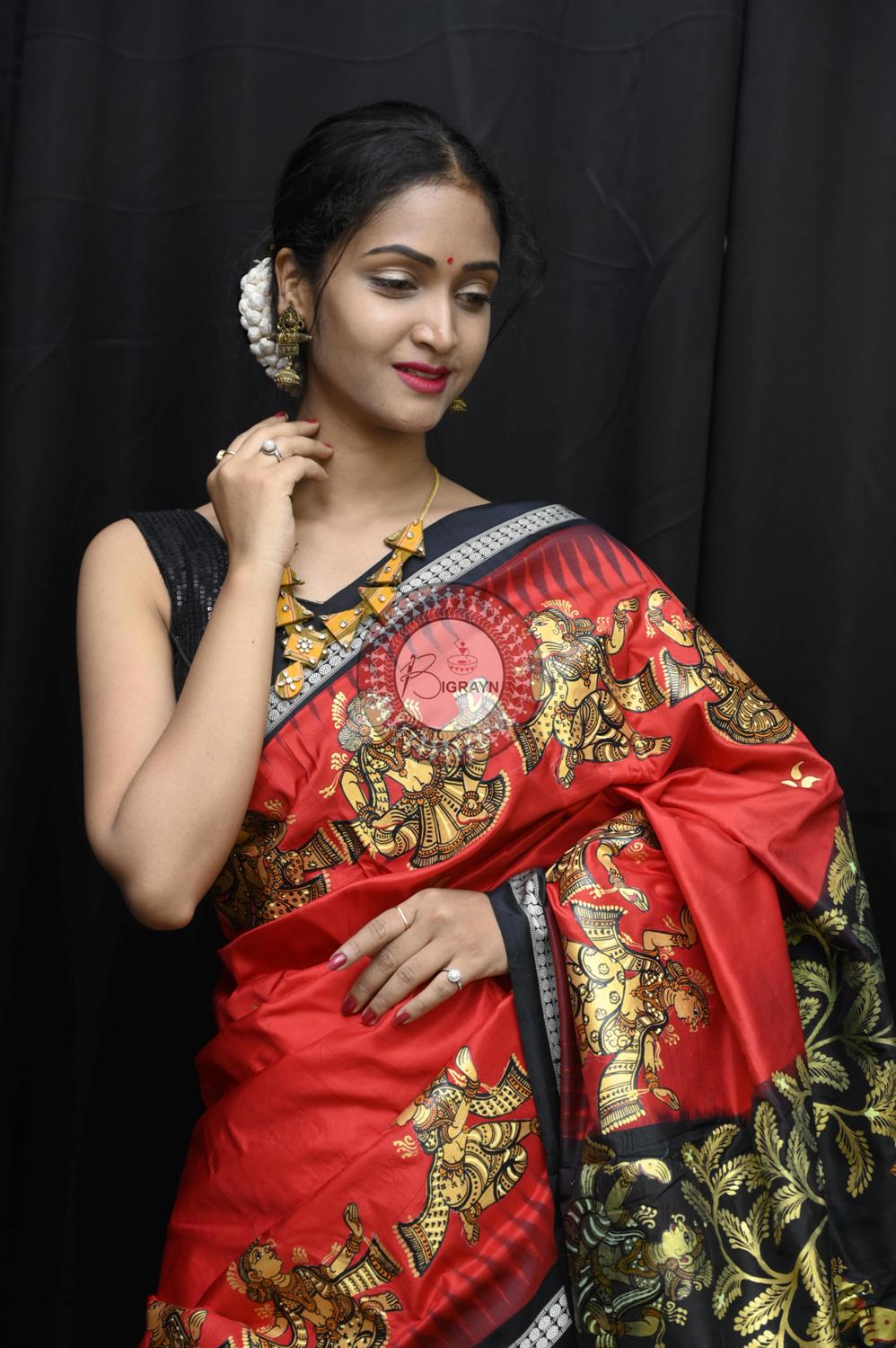 Red Black Golden Dancers Pattachitra Silk Saree