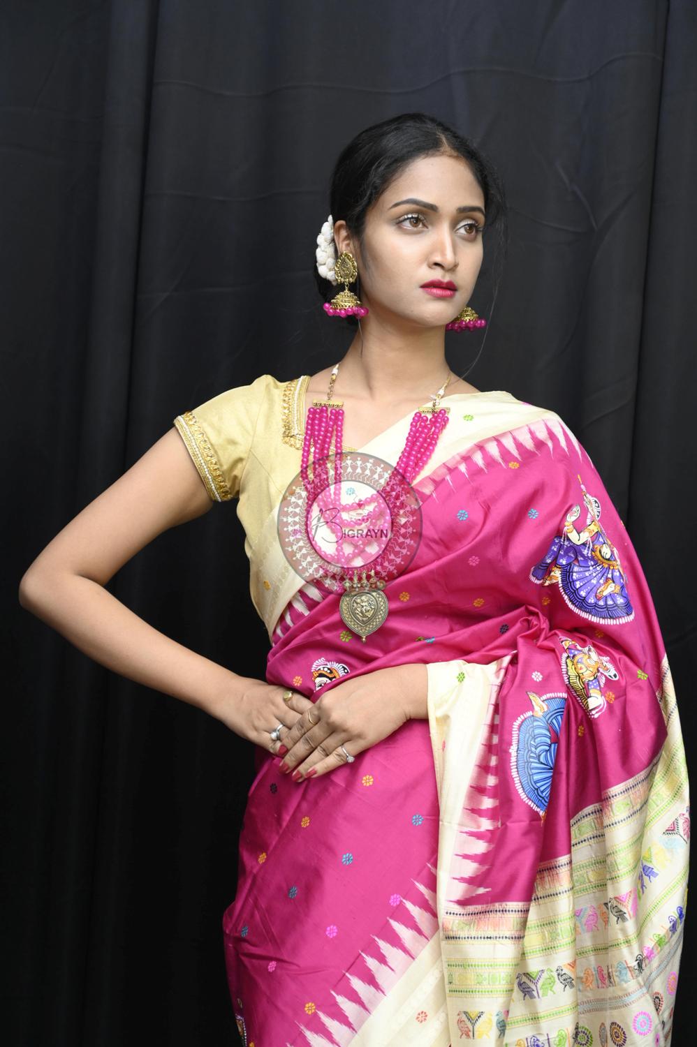 Magenta Body Dancers Dolabedi Pattachitra Silk Saree