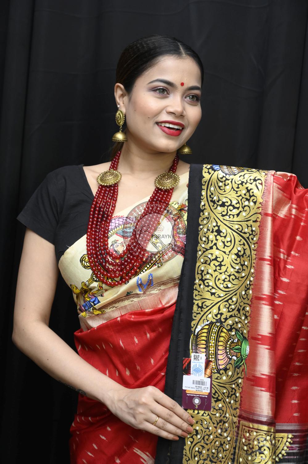 Red Ganga Jamuna Border Marriage Theme Pattachitra Silk Saree