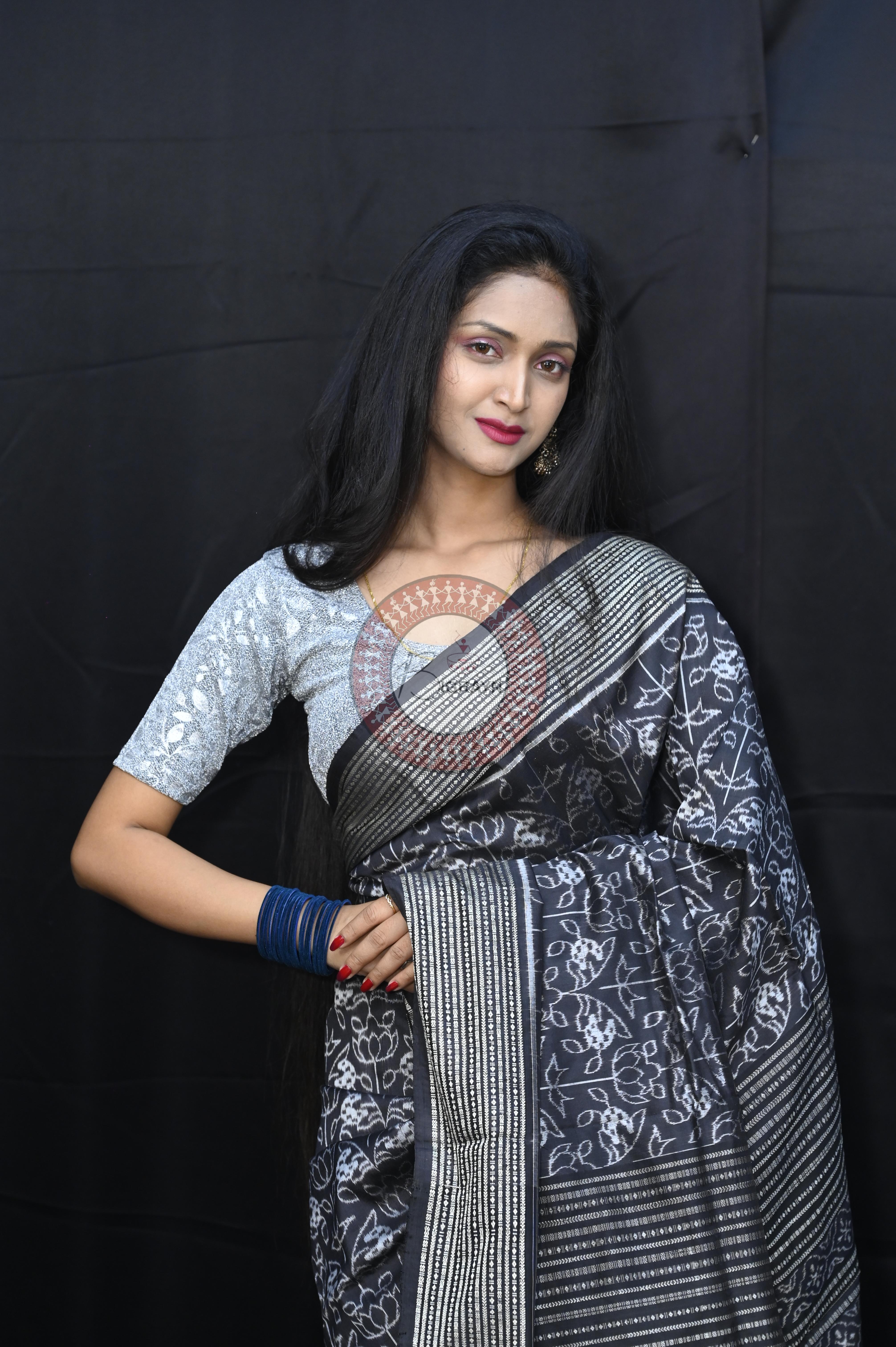 Black White Flower Natural Dye Sambalpuri Silk Saree