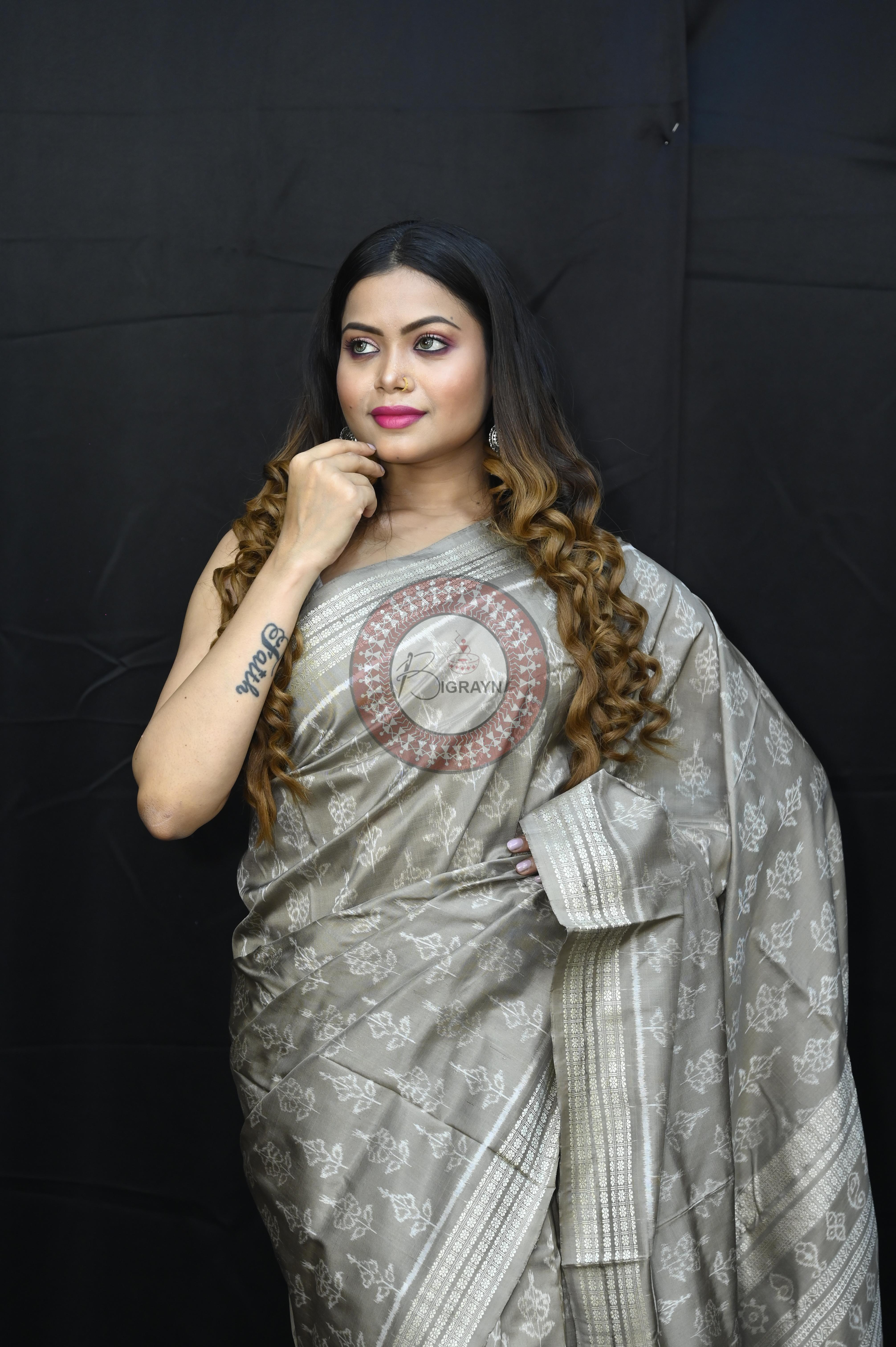 Gray Hibiscuss Natural Dye Sambalpuri Silk Saree
