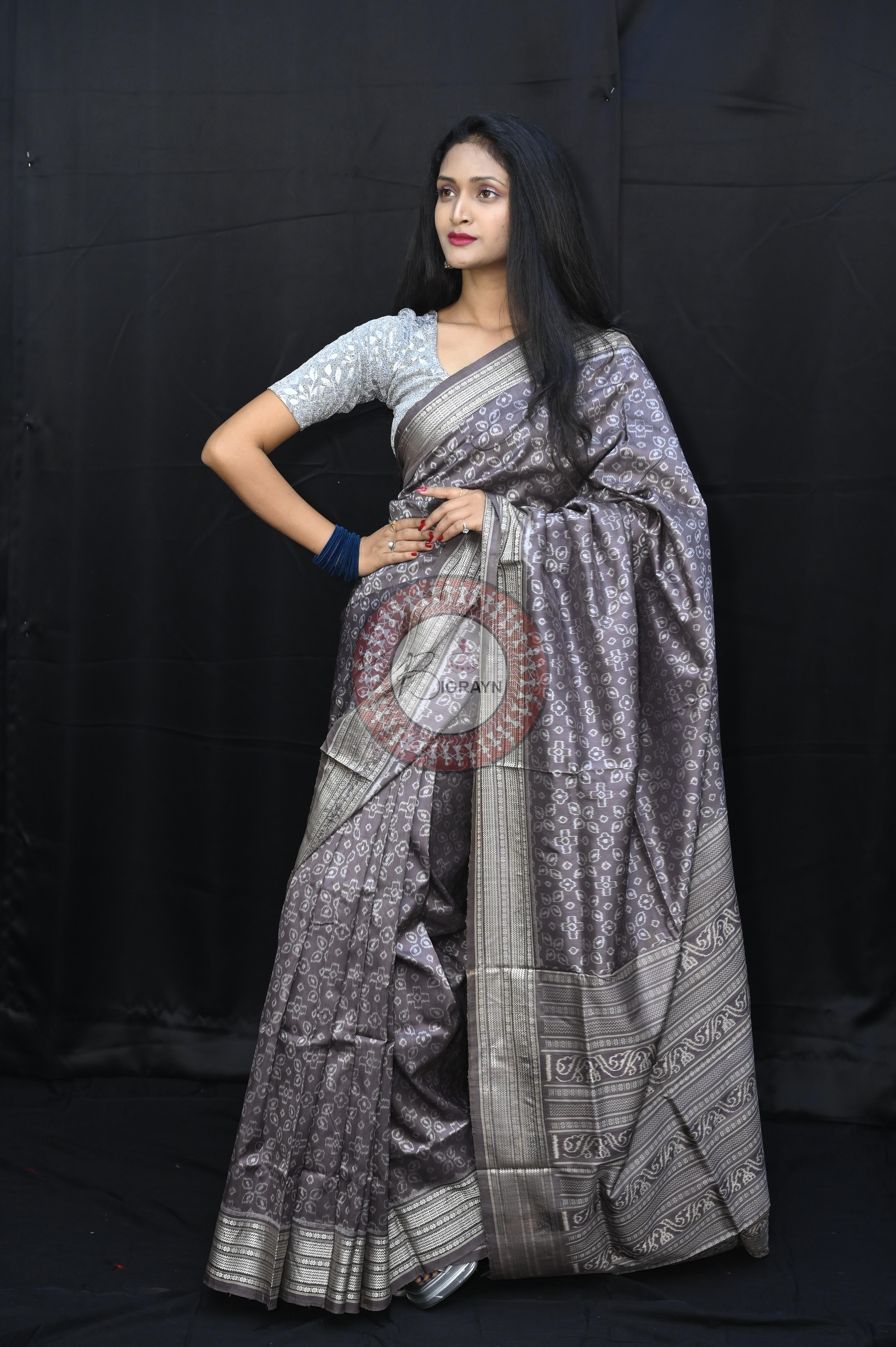 Light Grey Mini Pasapali Flower Design Natural Dye Sambalpuri Silk Saree