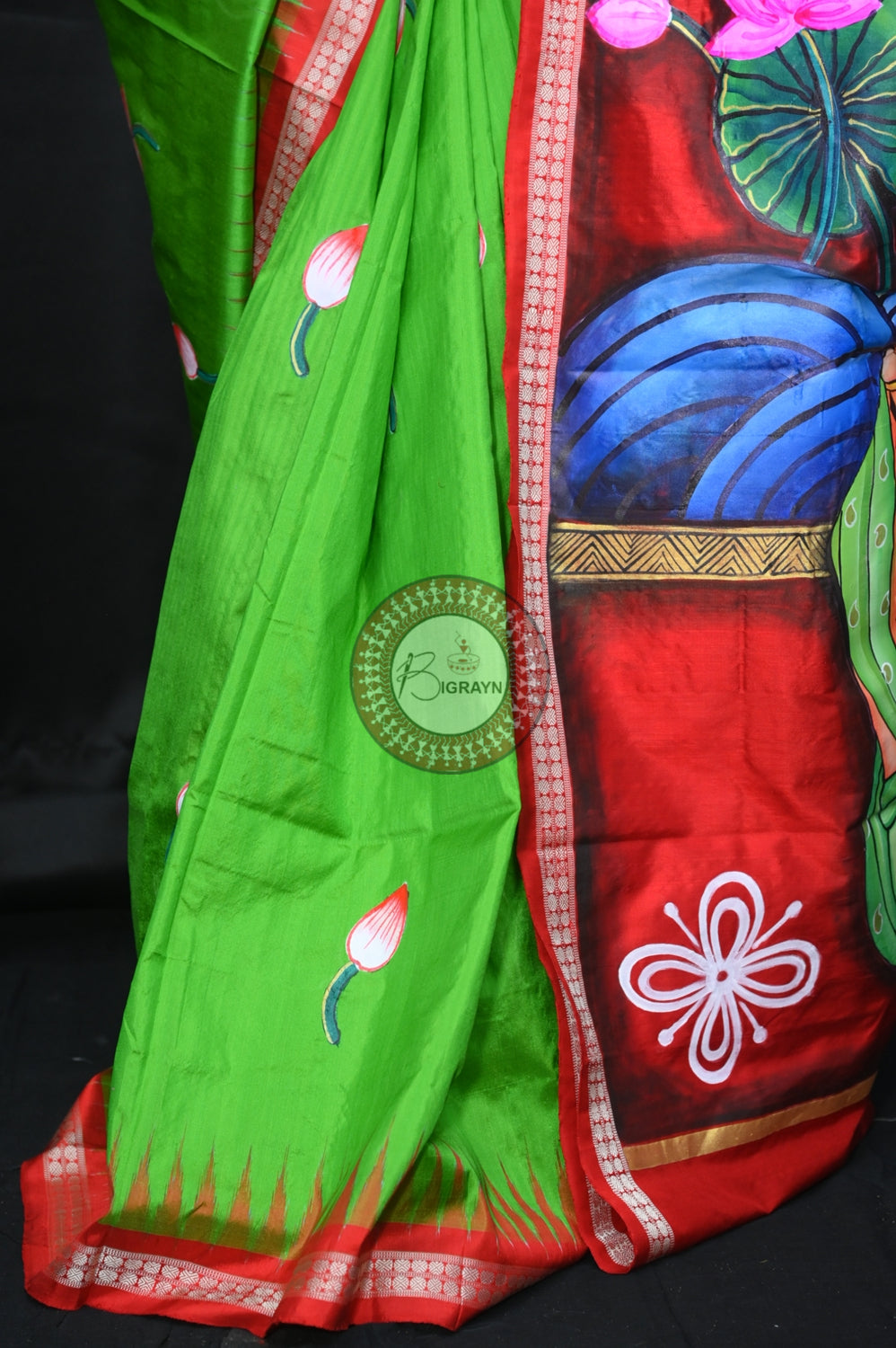 Green Red Manabasa Jhoti Modern Art Silk Saree (Pattachitra)