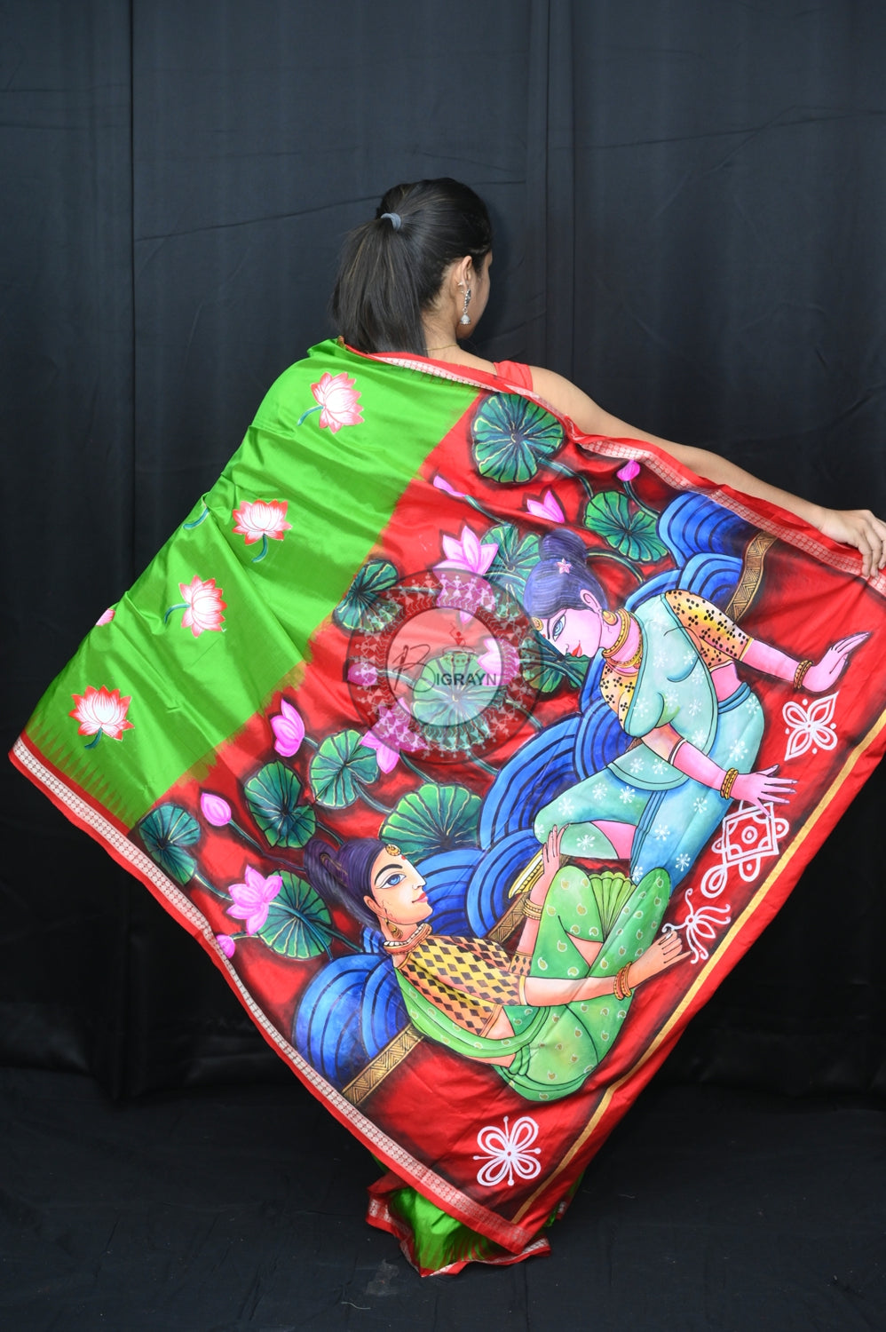Green Red Manabasa Jhoti Modern Art Silk Saree (Pattachitra)