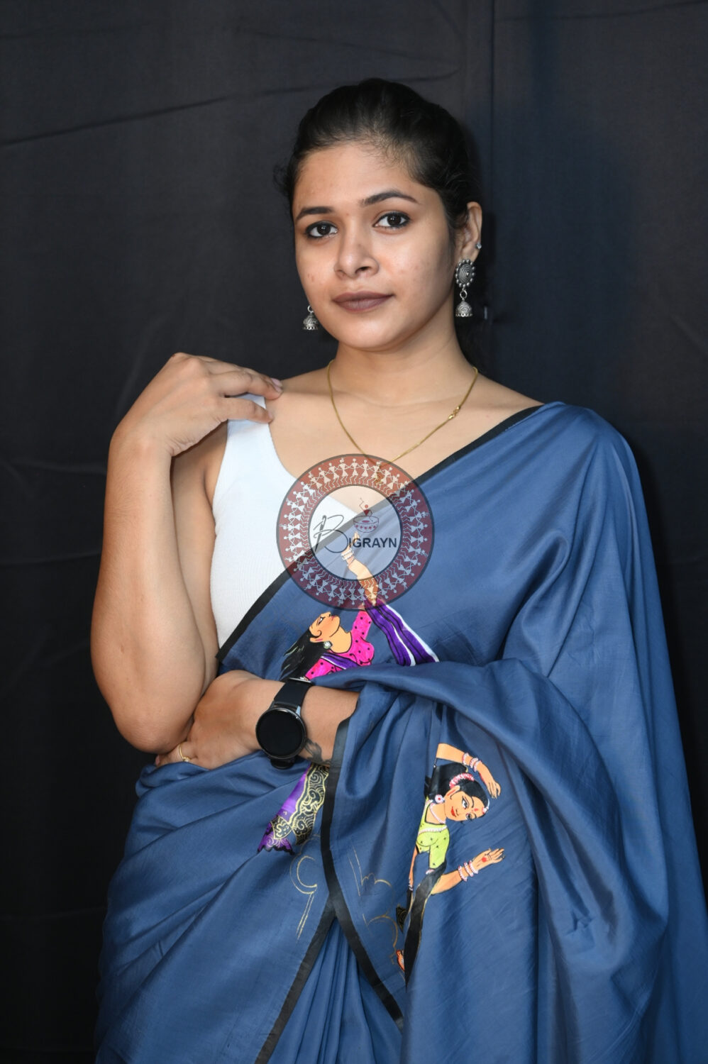 Grey Women Dancers Pattachitra Silk Saree