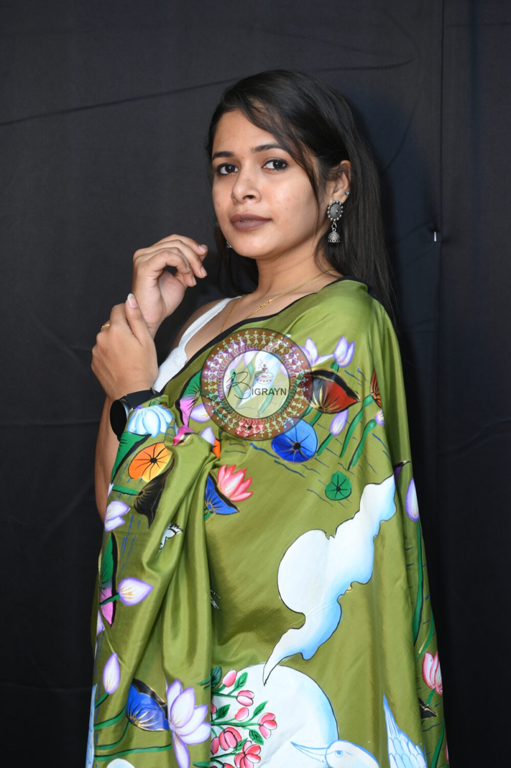 Mehndi Water Lily &amp; Swans Pattachitra Silk Saree
