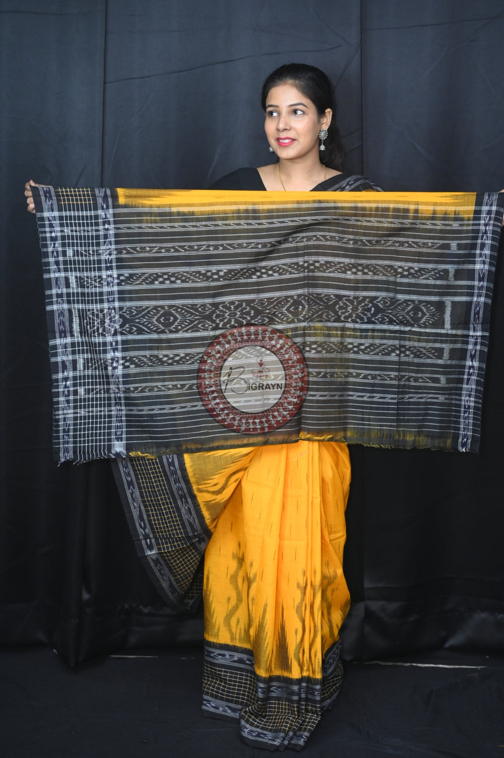 Yellow Black Daali Scott Khandua Cotton Saree
