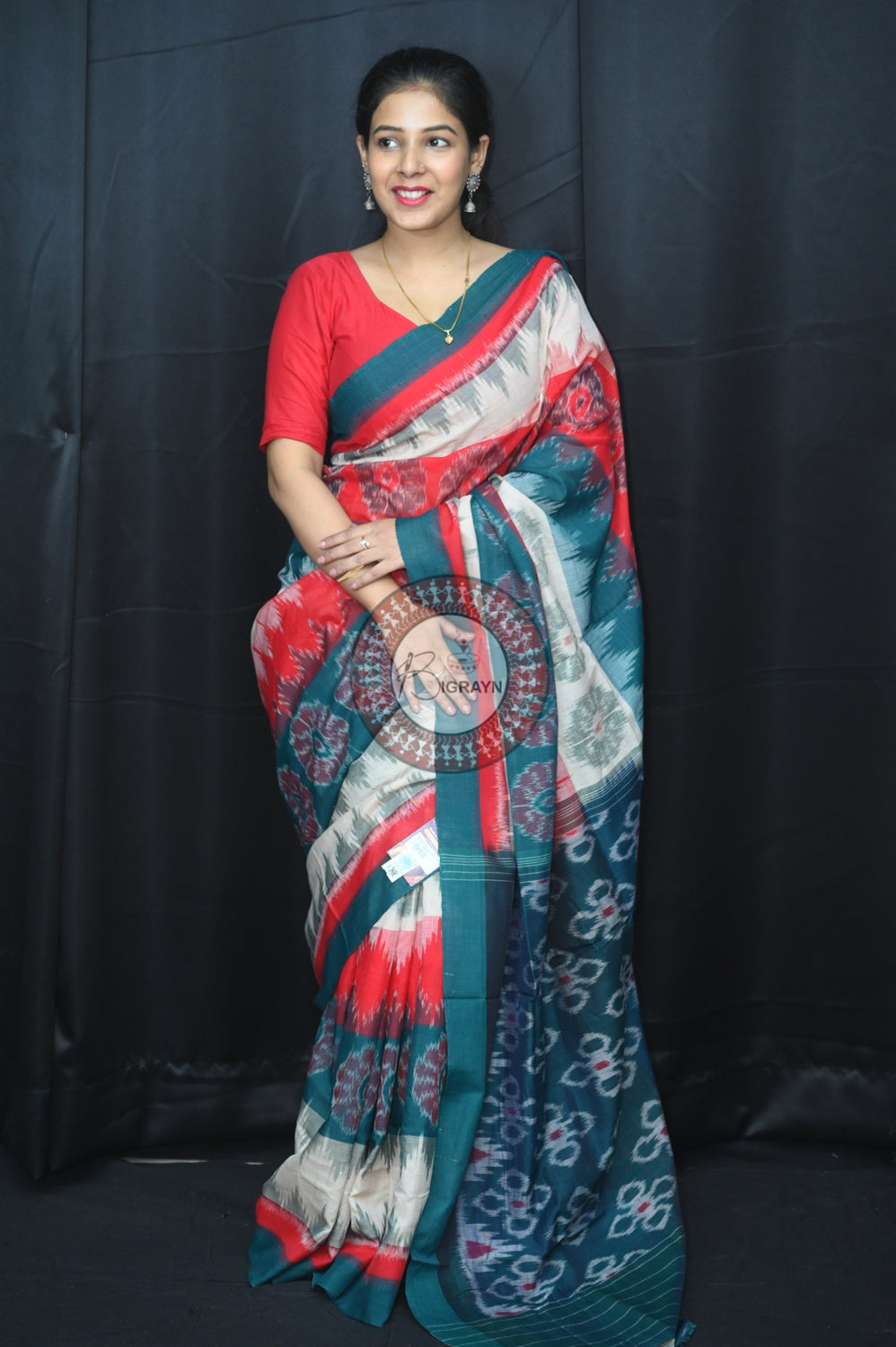 Green White Red Pasapali 7D Khandua Cotton Saree