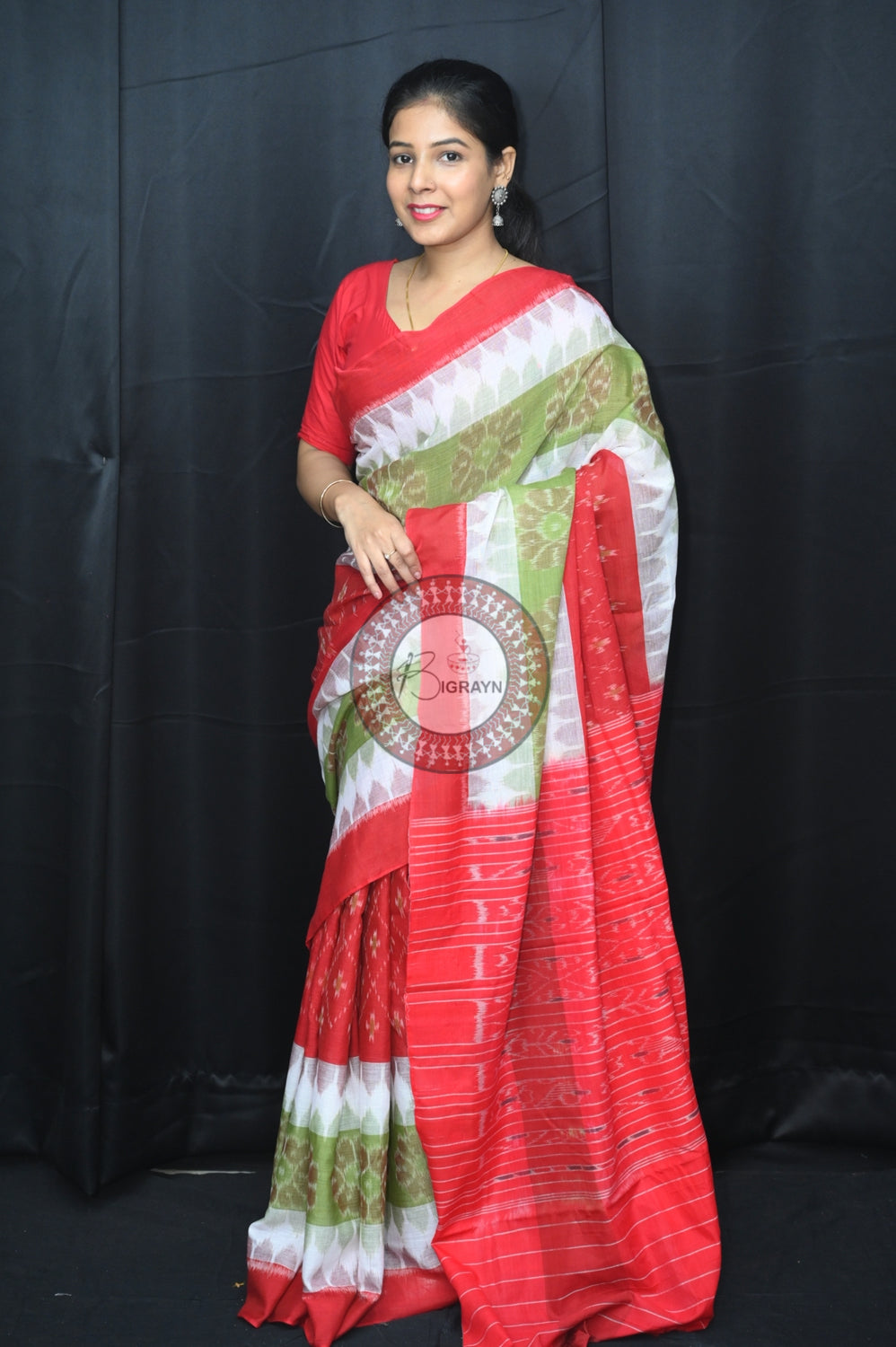Mehndi White Red 7D Khandua Cotton Saree
