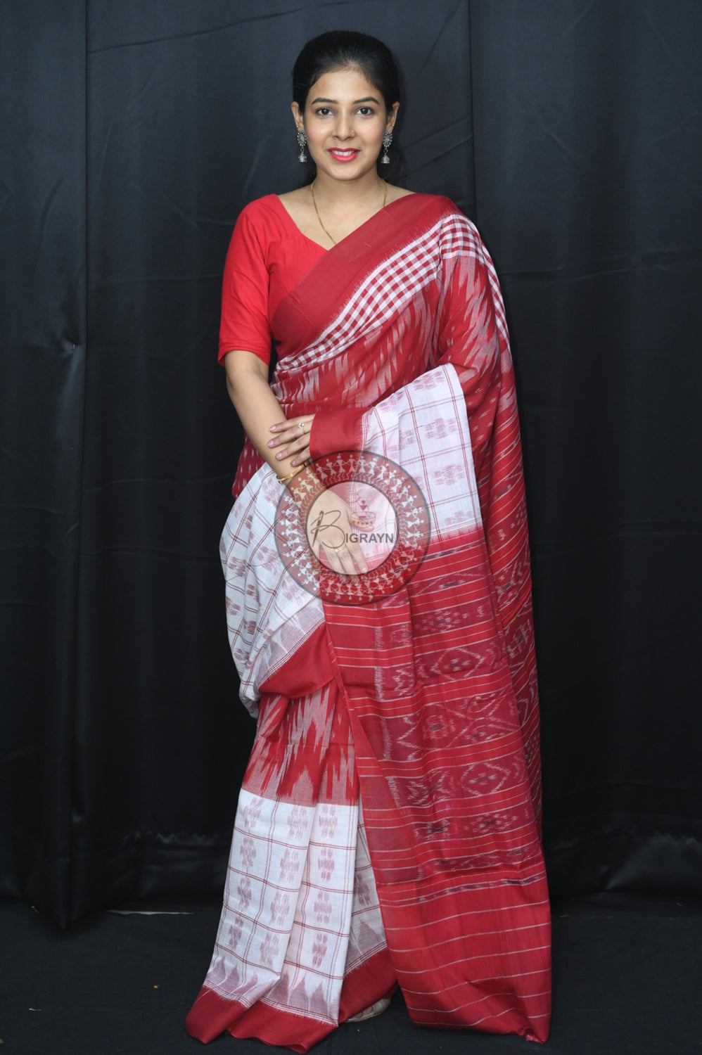 White Maroon Scot Kargil Khandua Cotton Saree