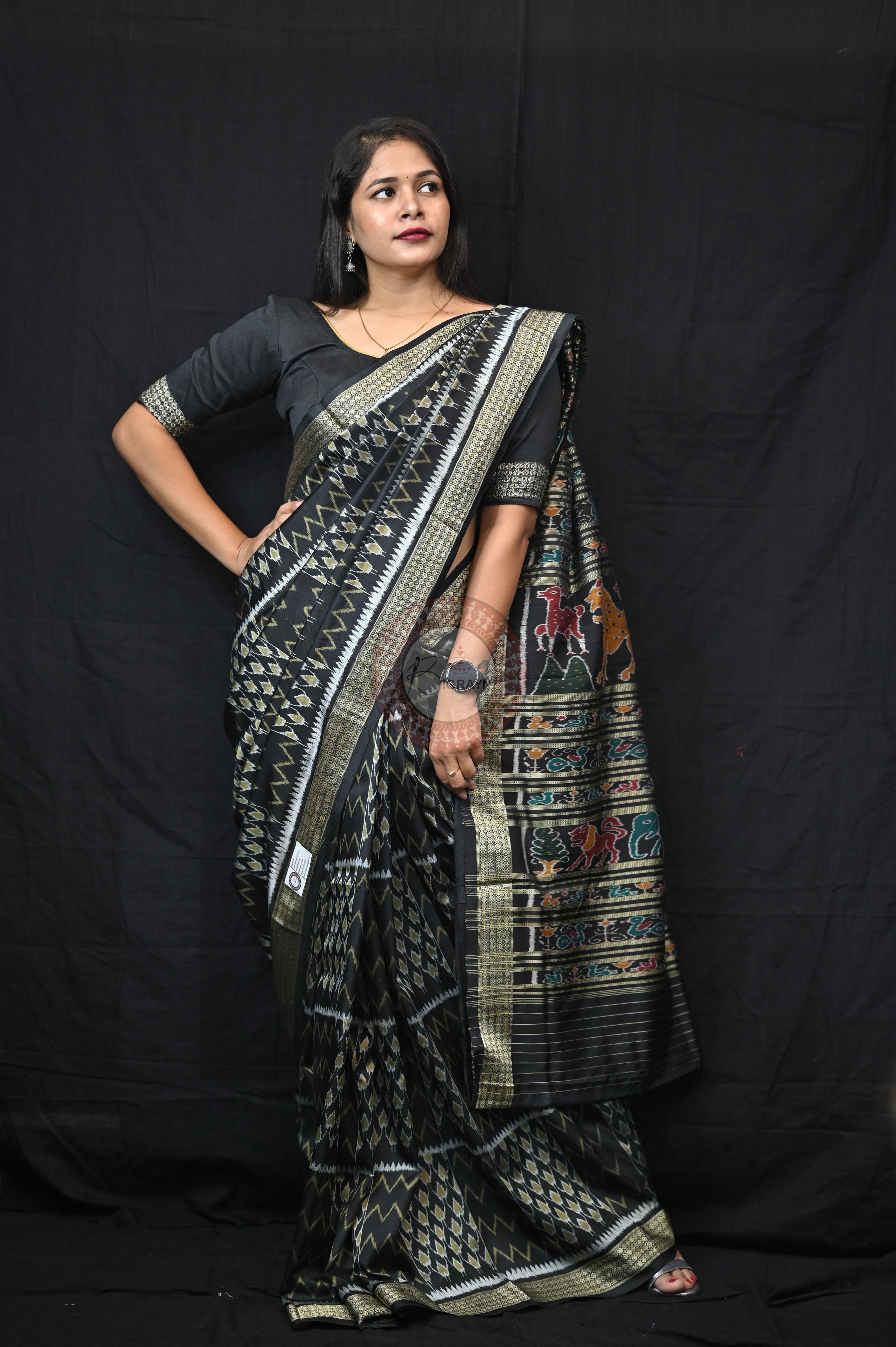 Black Golden Waves &amp; Flowers Mulberry Silk Saree