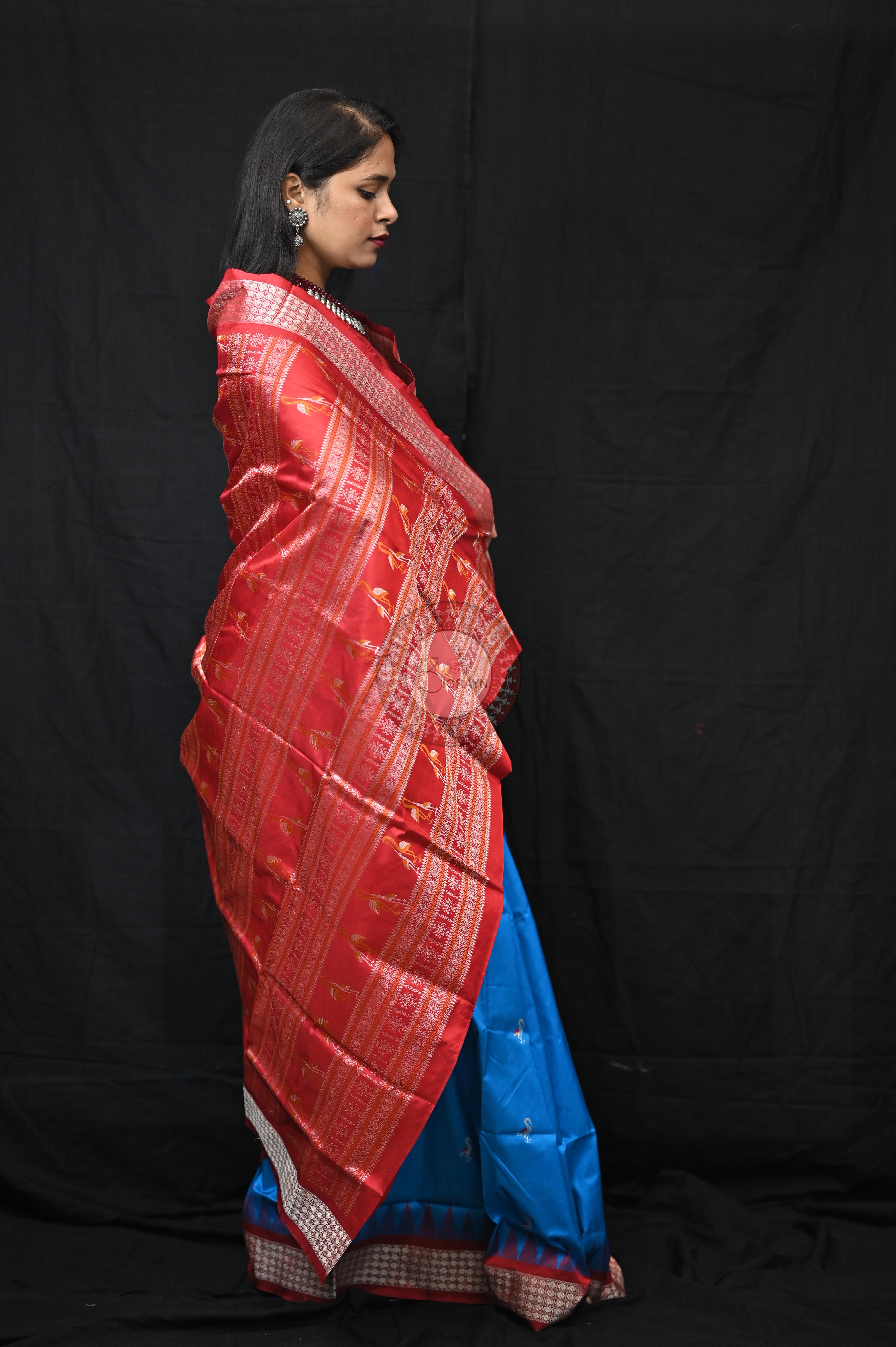 Blue Red Small Flamingo Bomkai Silk Saree