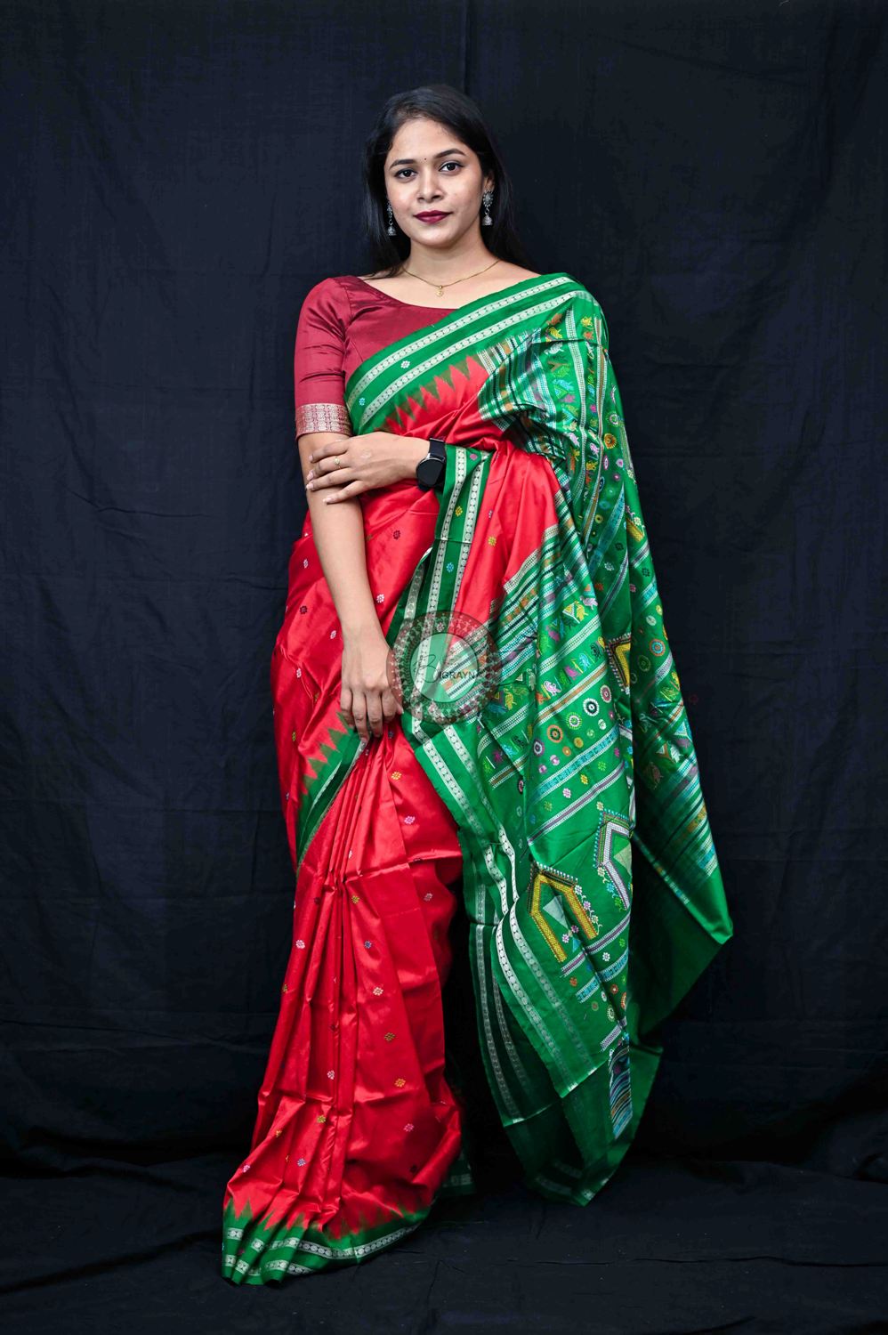 Red Green Dolabedi Silk Saree