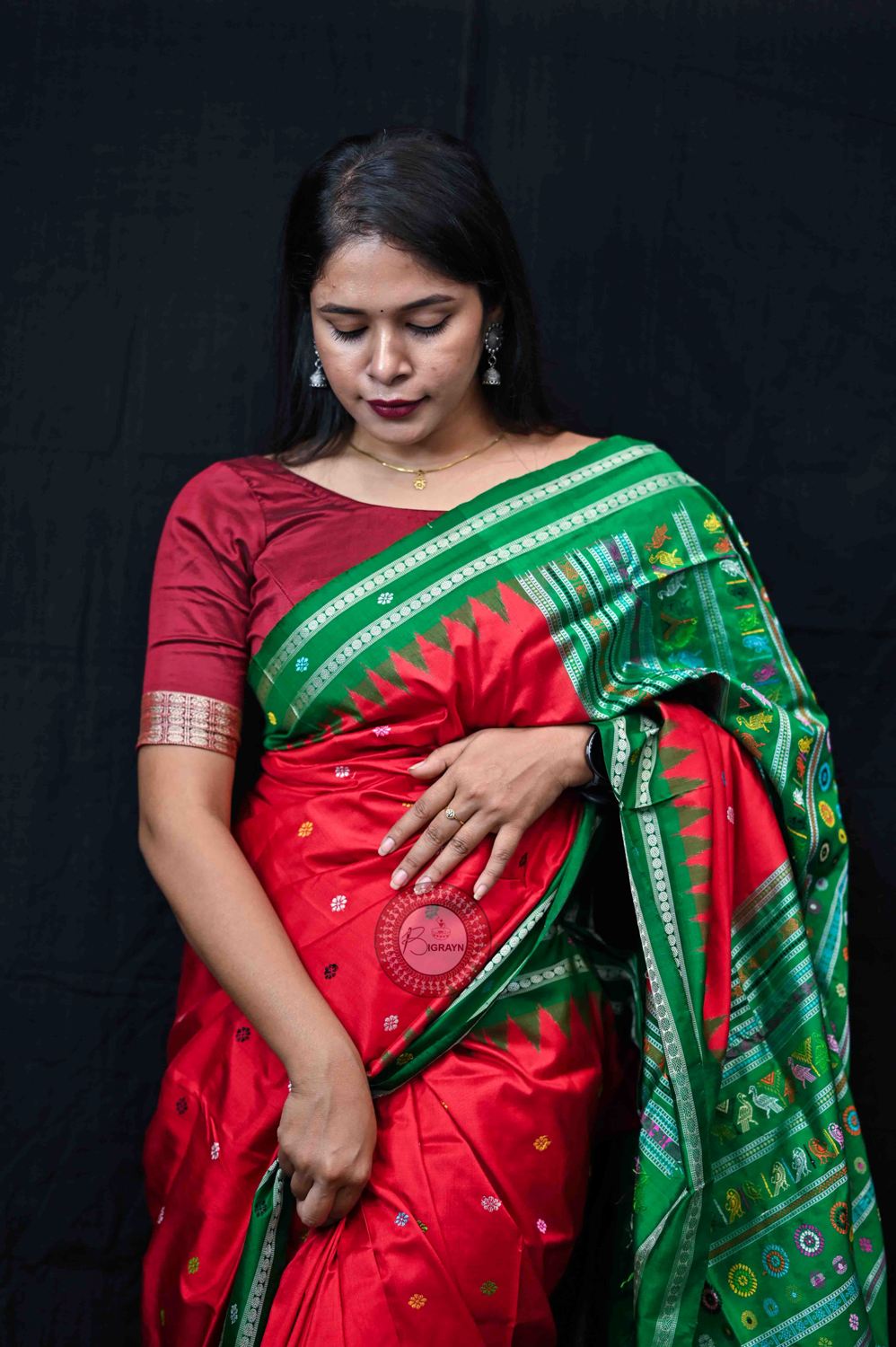 Red Green Dolabedi Silk Saree