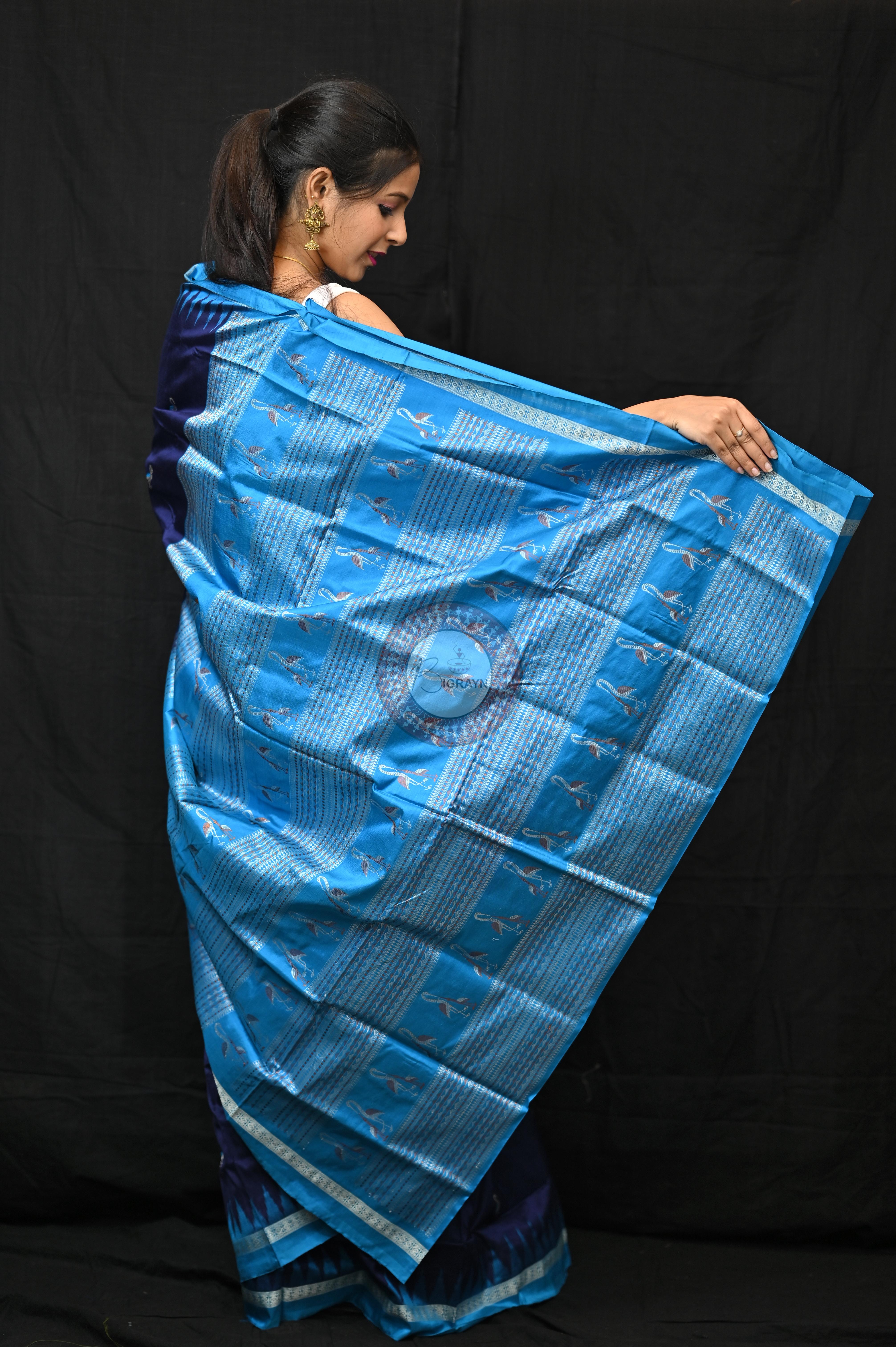 Navy Blue Copper Sulphate Birds Odisha Handloom Bomkai Silk Saree