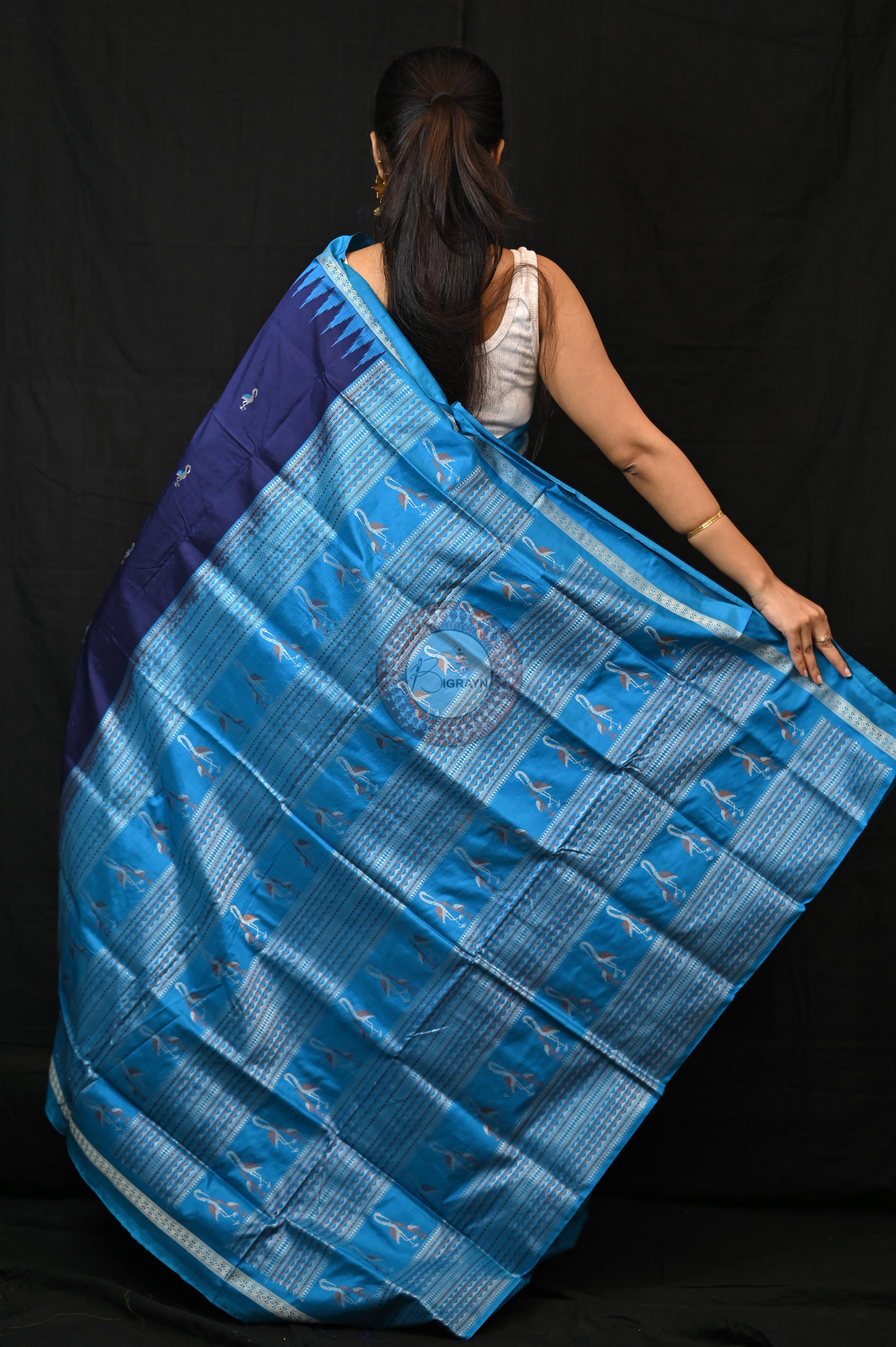 Navy Blue Copper Sulphate Birds Odisha Handloom Bomkai Silk Saree