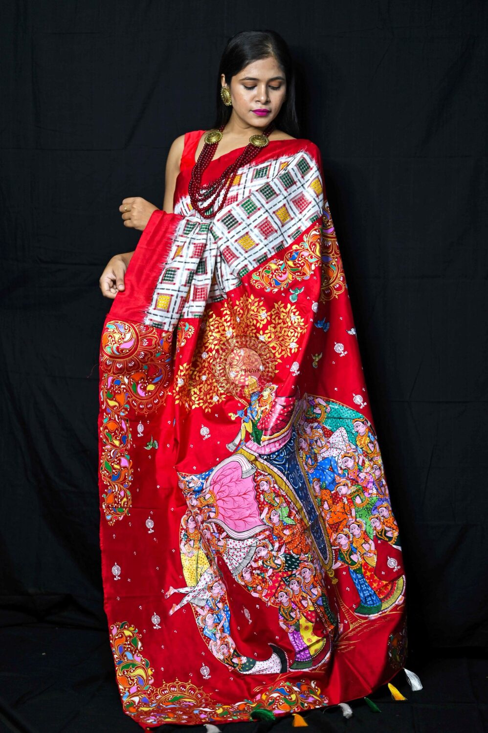White Mini Ashwini Kandarpa Elephant Pattachitra Silk Saree