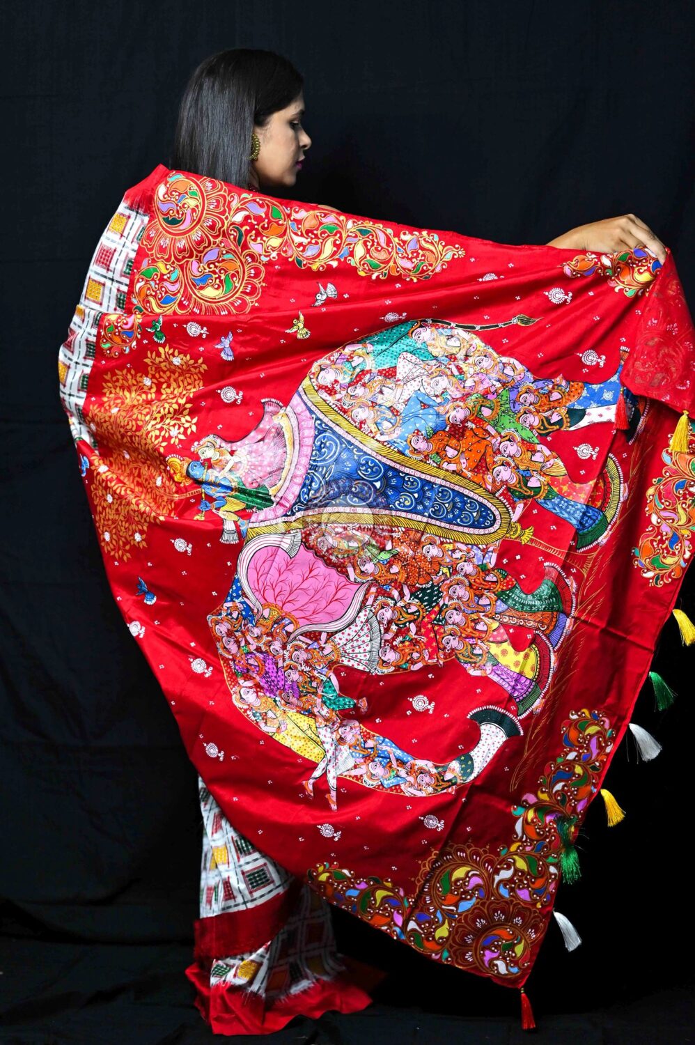 White Mini Ashwini Kandarpa Elephant Pattachitra Silk Saree