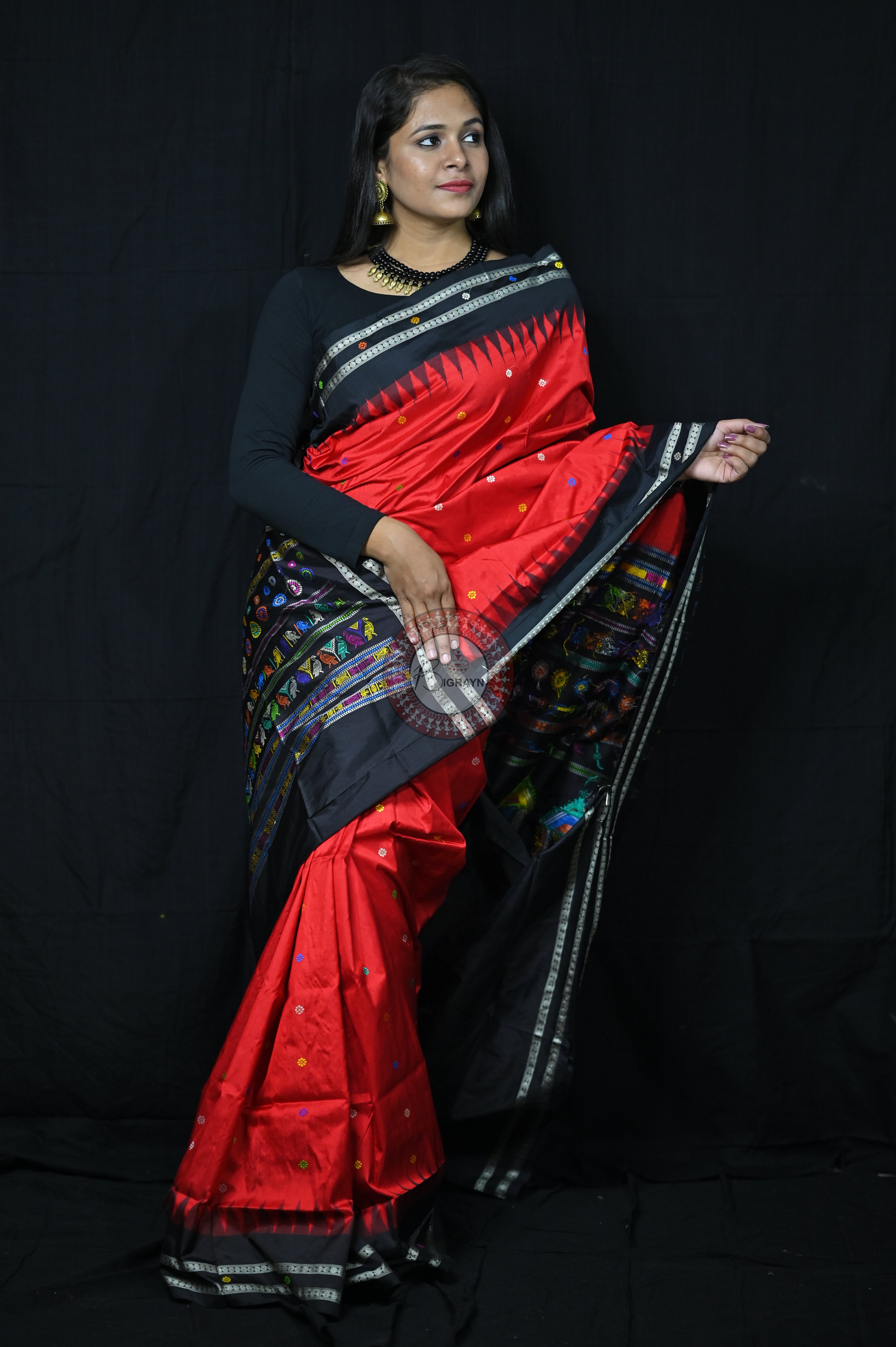 Red Black Dolabedi Silk Saree