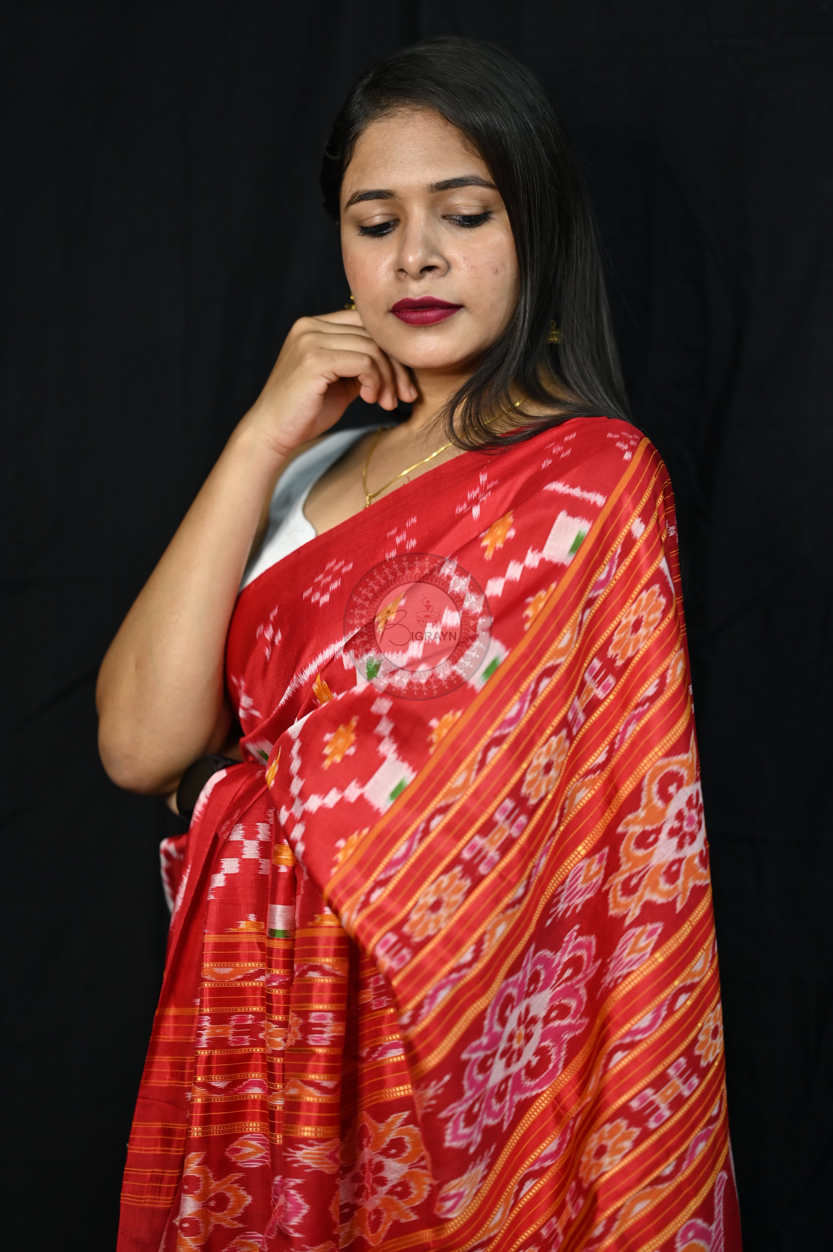 Red Diagonal Pasapali Mulberry Silk Saree