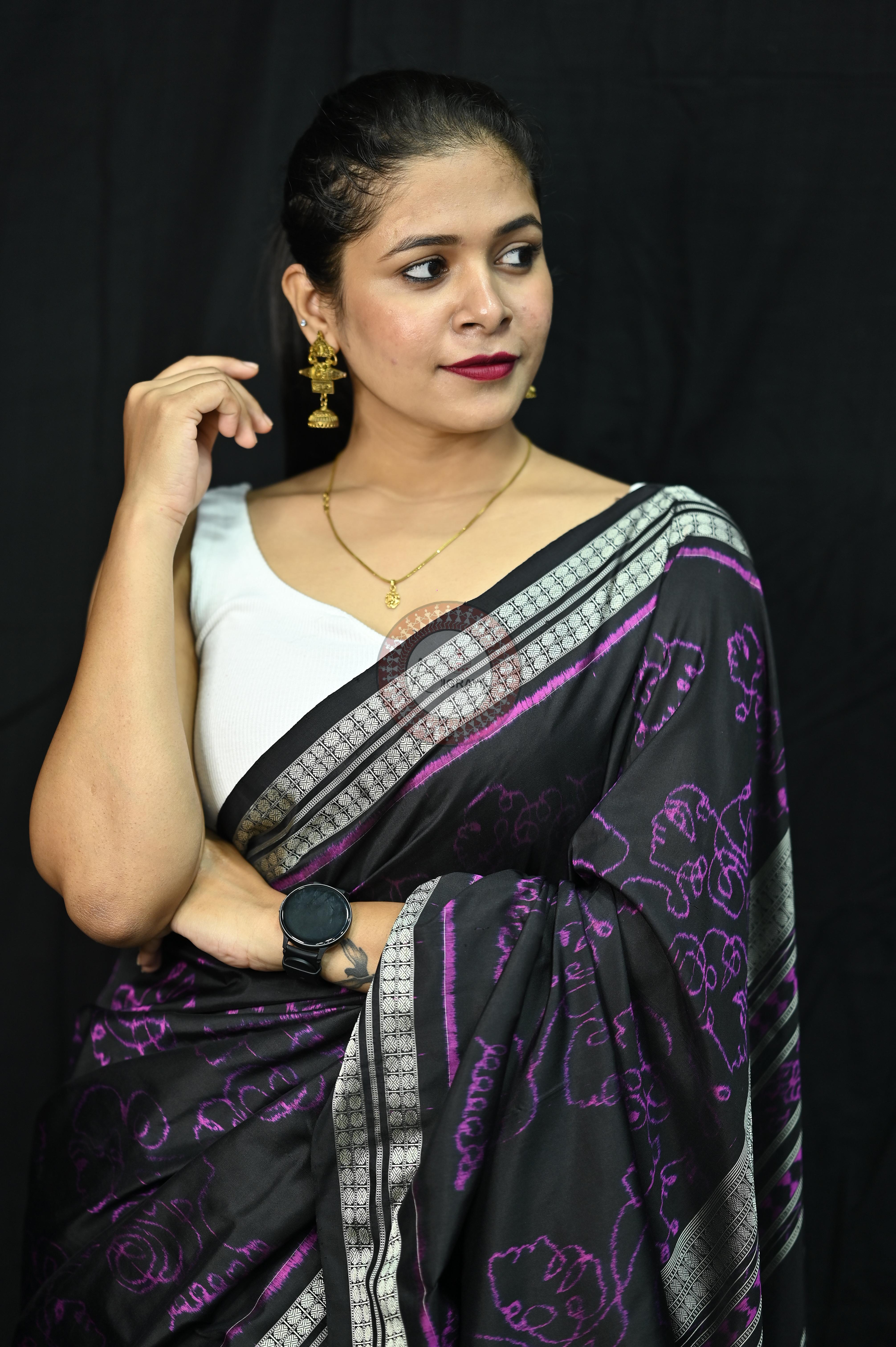 Black Magenta Women Head Sambalpuri Silk Saree