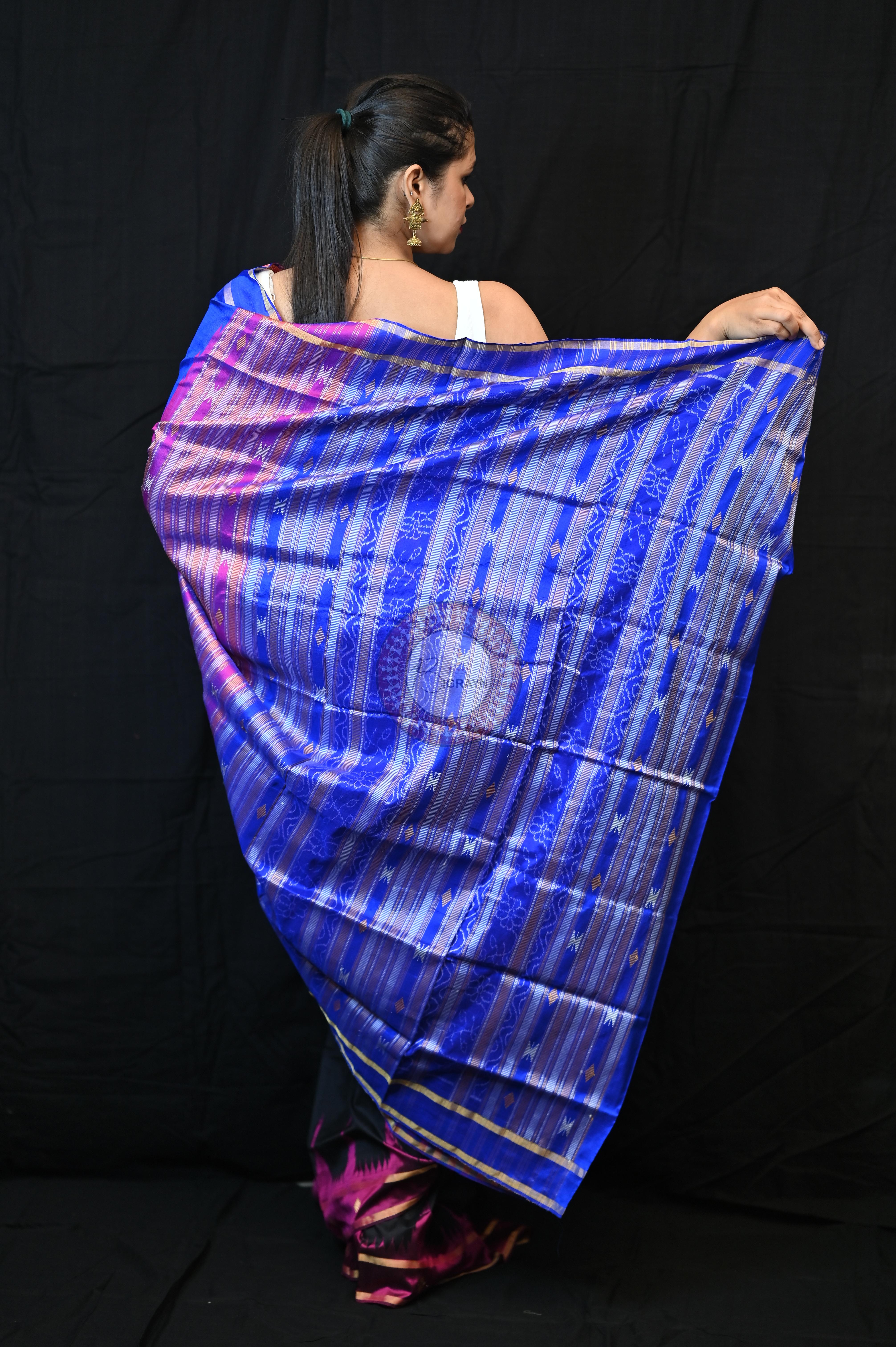 Black Magenta Phoda Kumbha Sambalpuri Silk Saree
