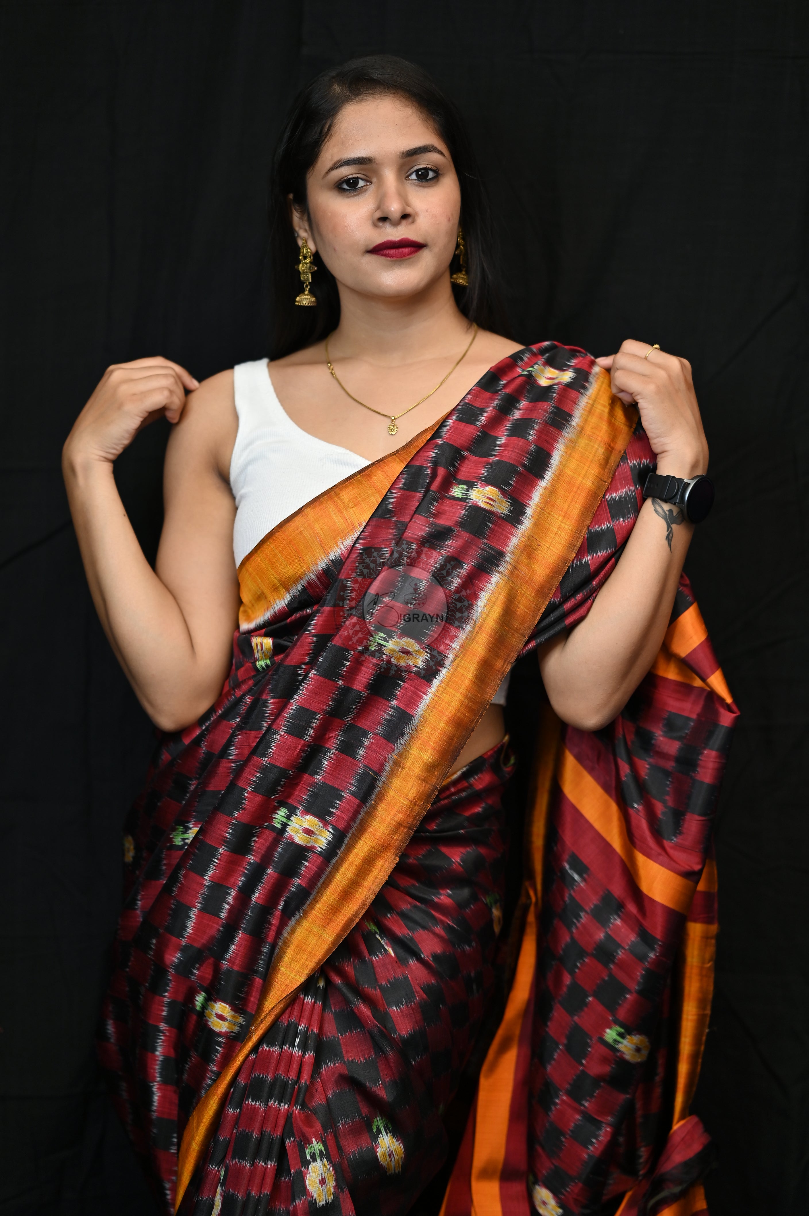 Red Black Squares Flower Mulberry Silk Saree