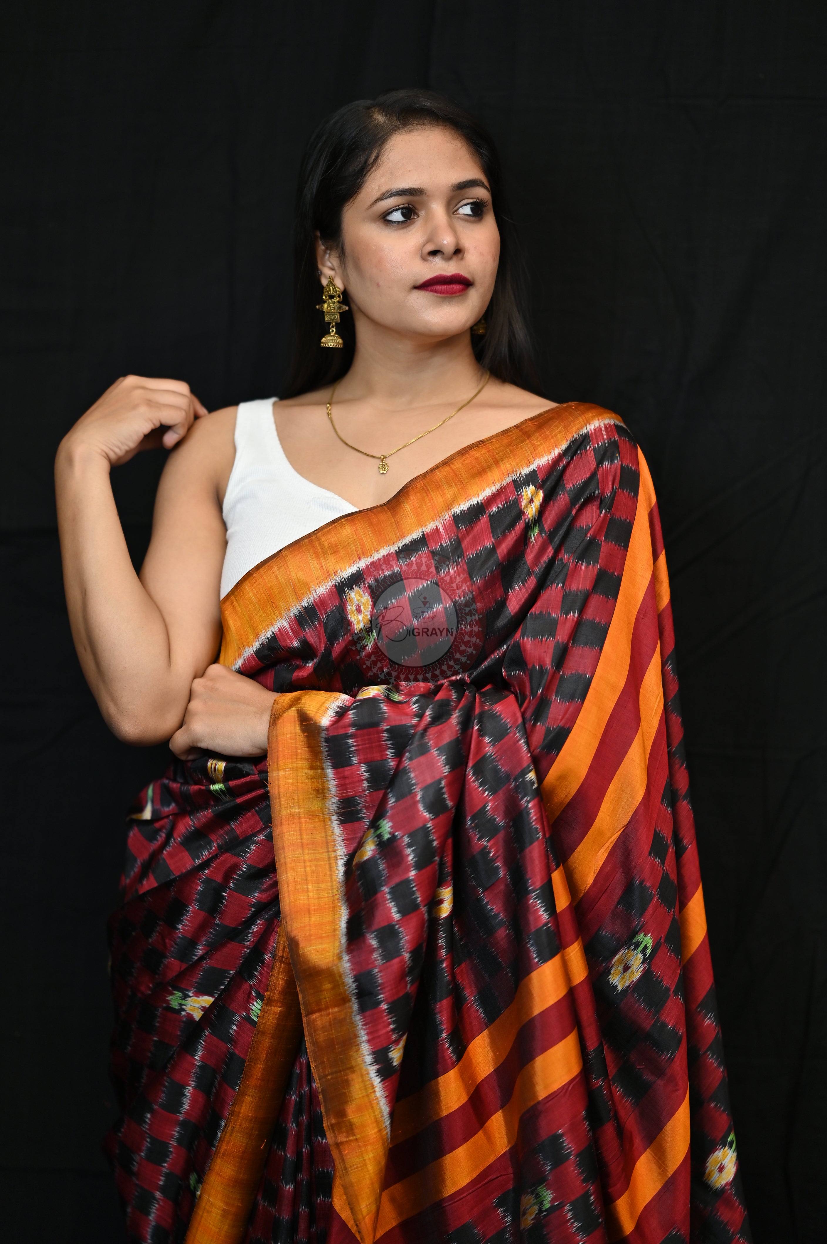 Red Black Squares Flower Mulberry Silk Saree