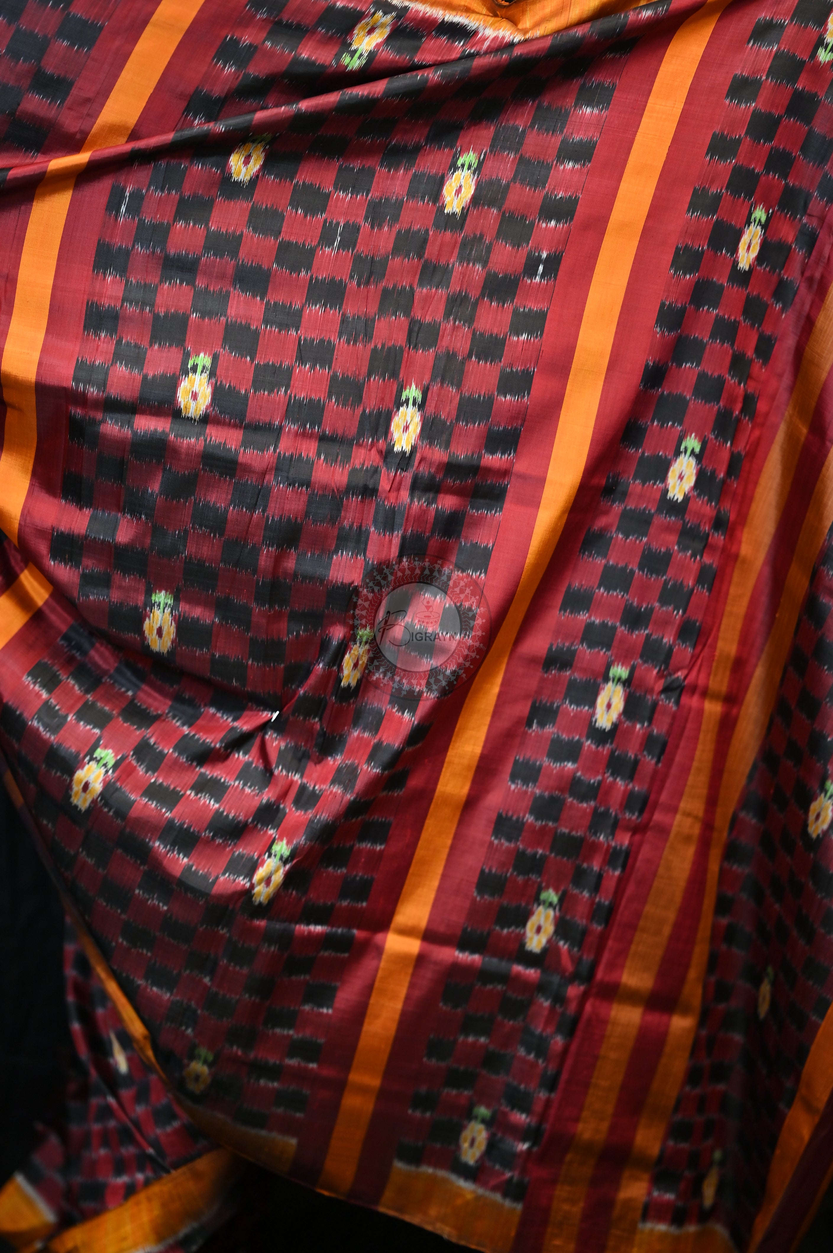 Red Black Squares Flower Mulberry Silk Saree