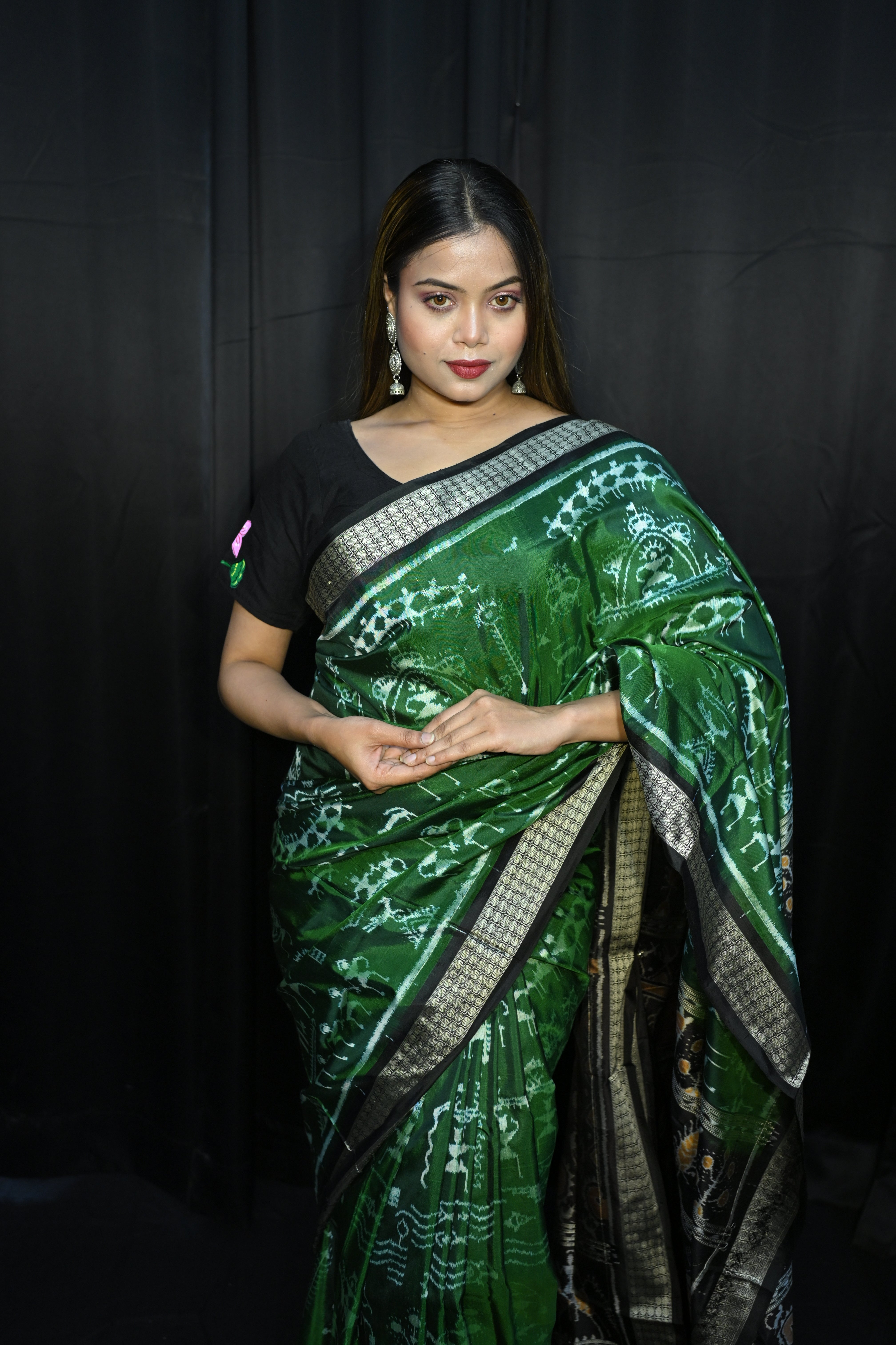 Green Black Round Tribal Design Sambalpuri Silk Saree