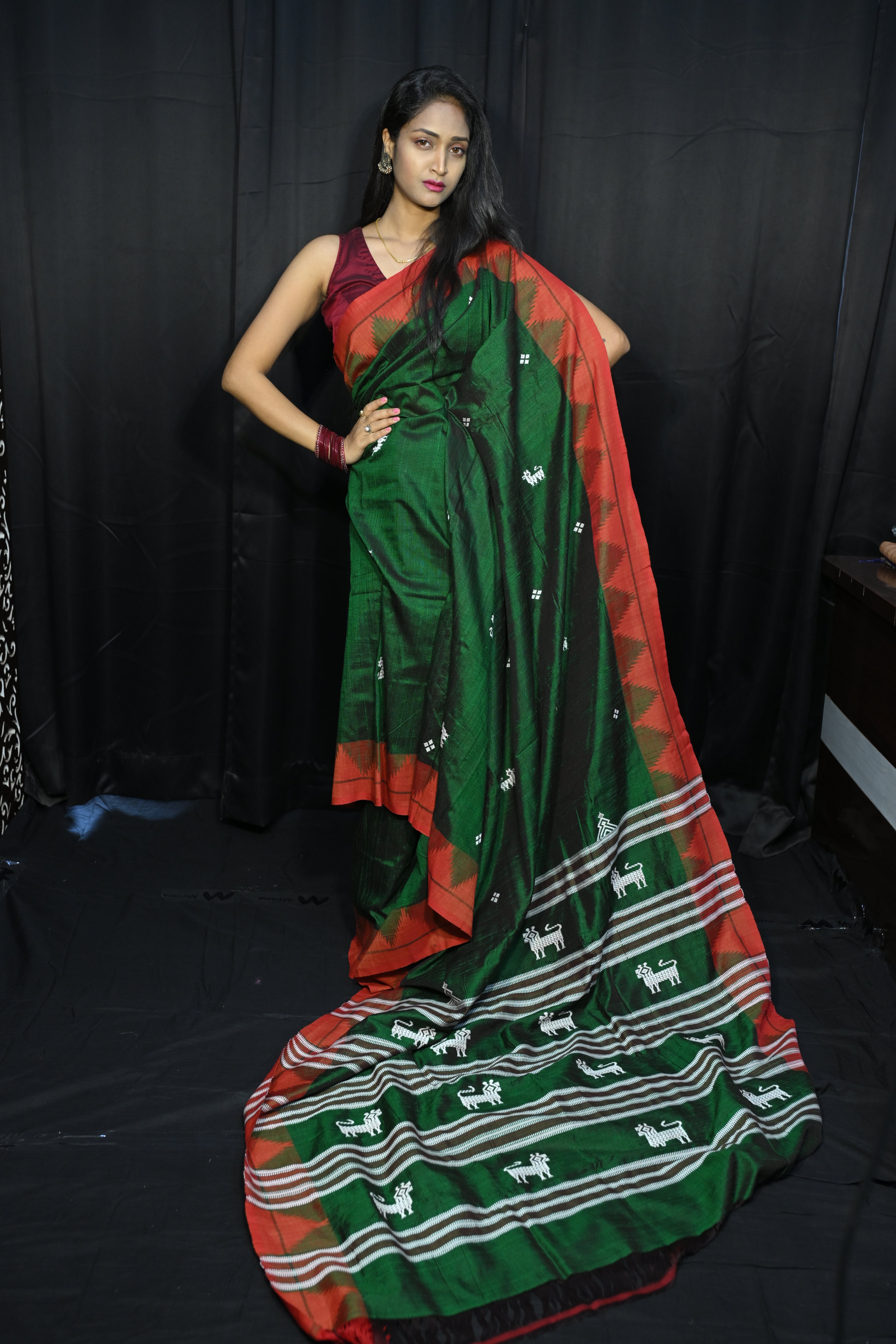 Green Red Plain Border Odisha Handloom Kotpad Tussar Saree