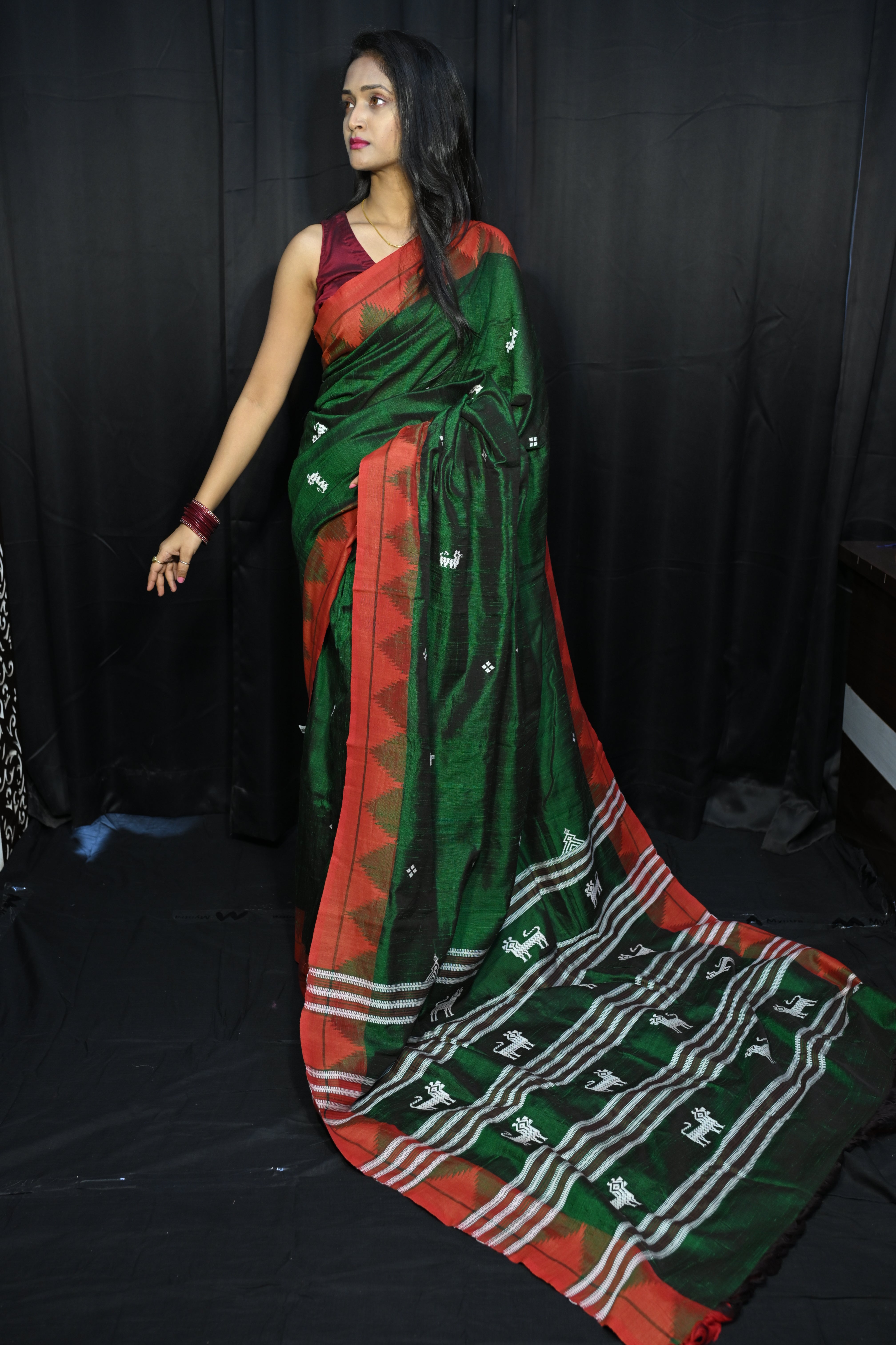 Green Red Plain Border Odisha Handloom Kotpad Tussar Saree