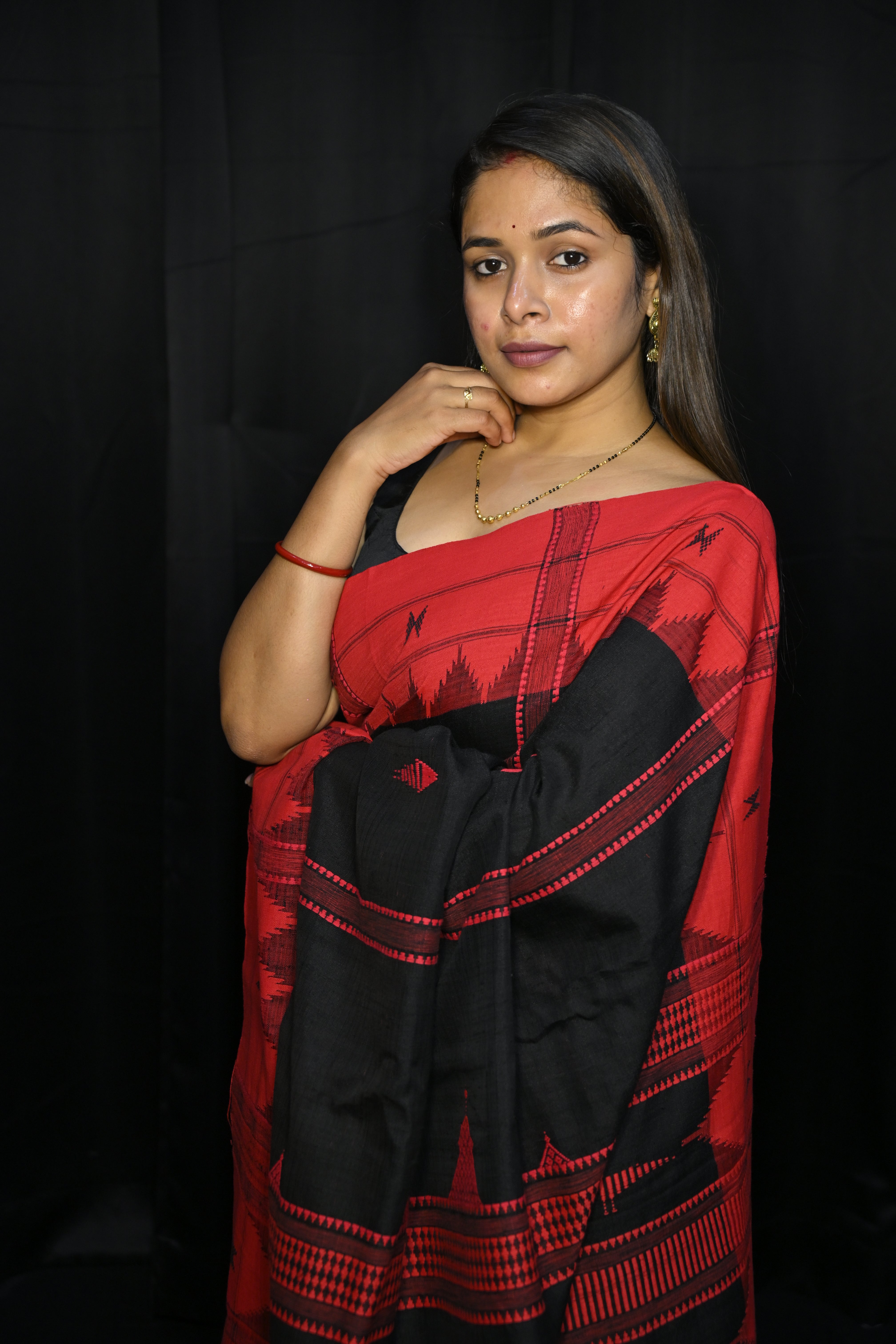 Black Red Plain Border Odisha Handloom Kotpad Tussar Saree