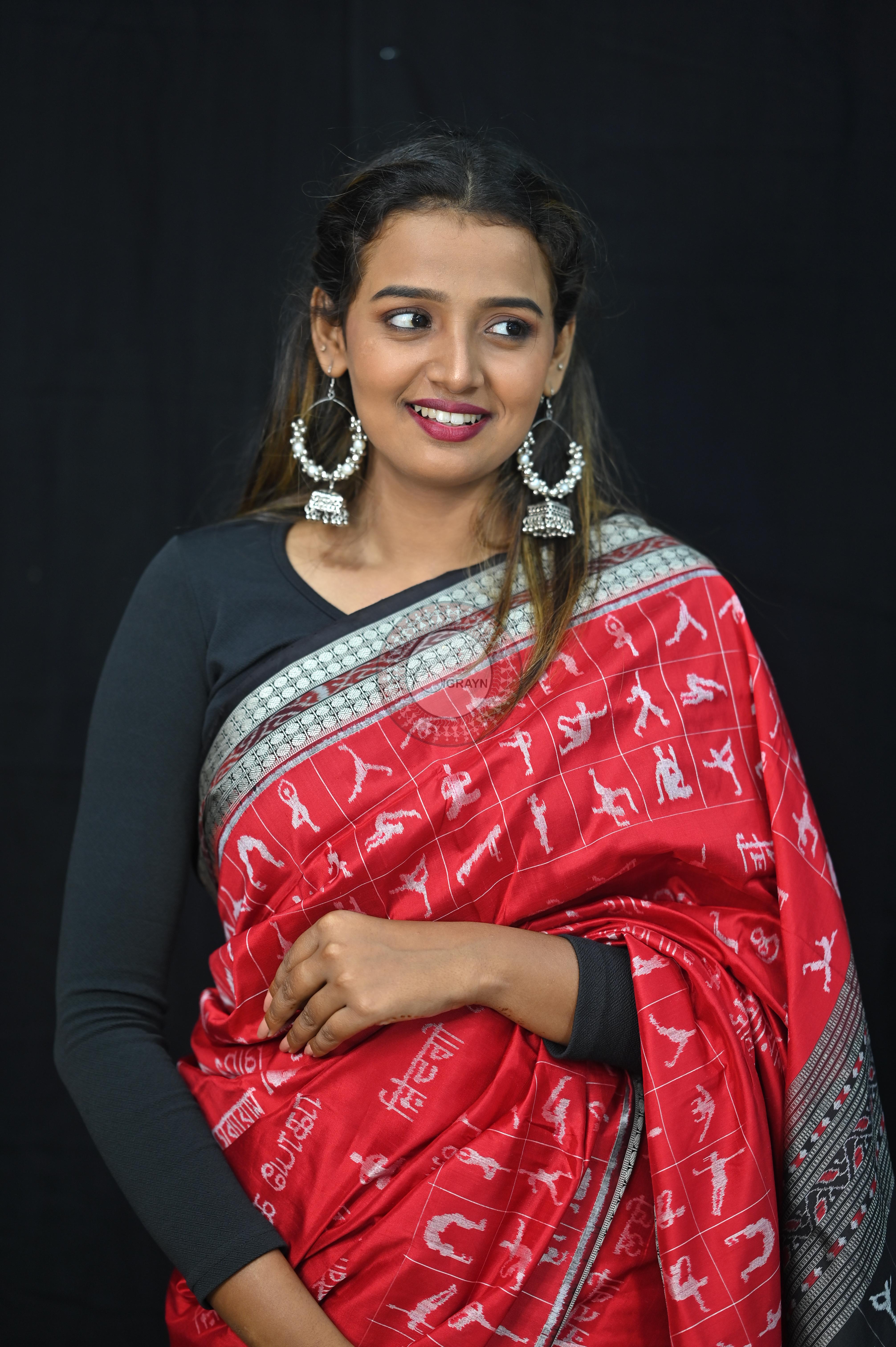 Red Black Exclusive Yoga Special Sambalpuri Silk Saree
