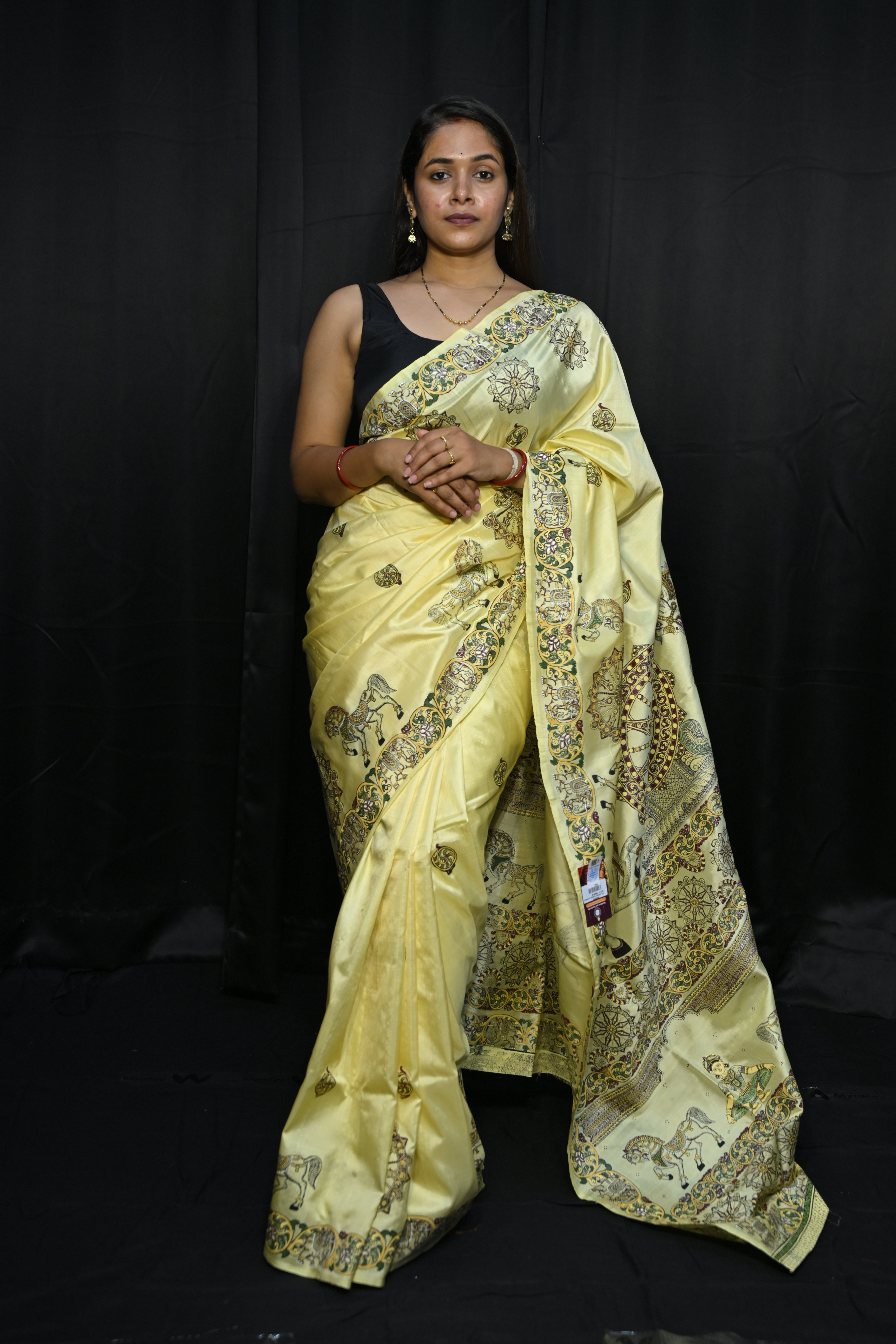 Creame Horse And Konark Wheel Theme Pattachitra Sambalpuri Silk Saree