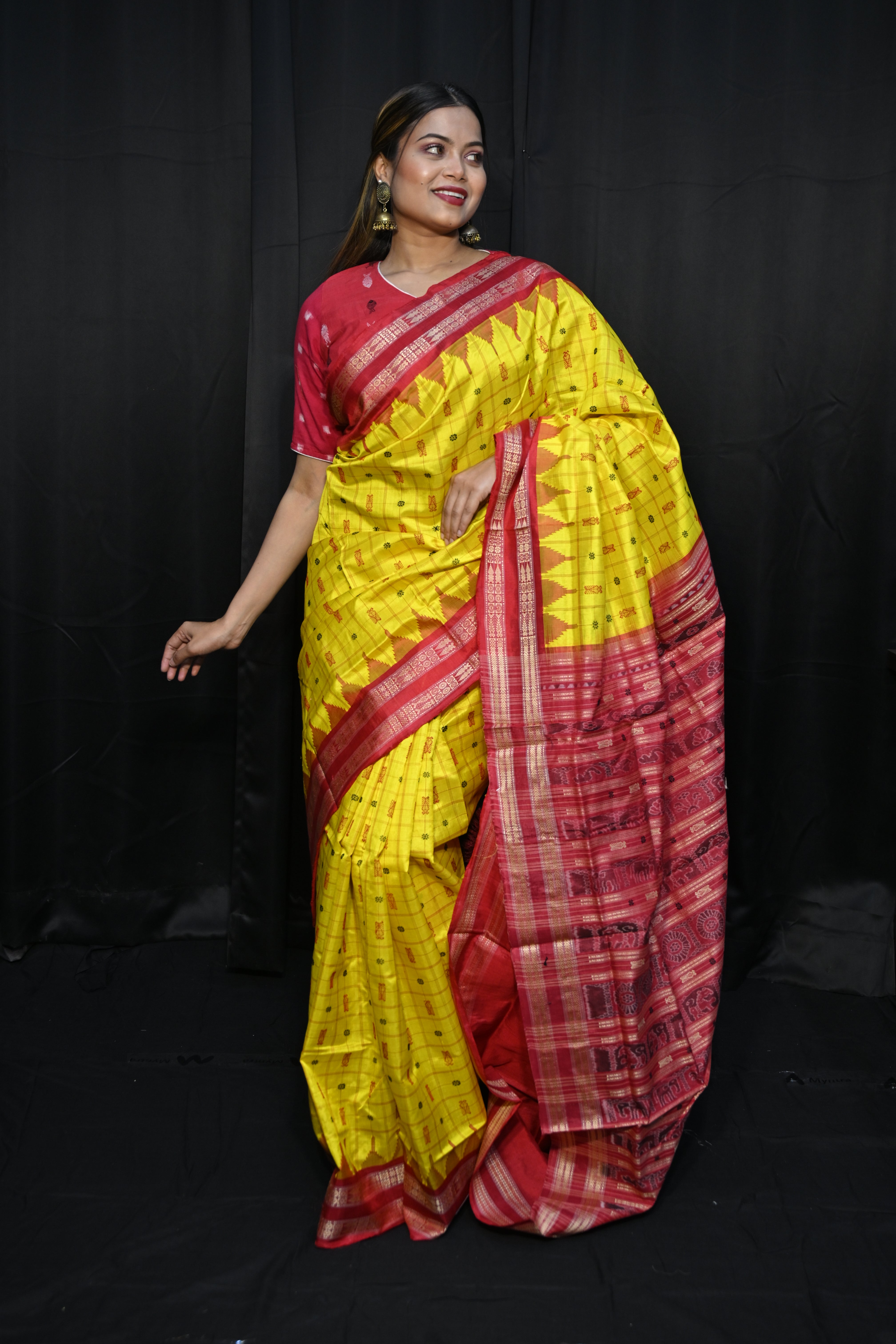 Yellow Red Hazarbuti Tussar Silk Saree