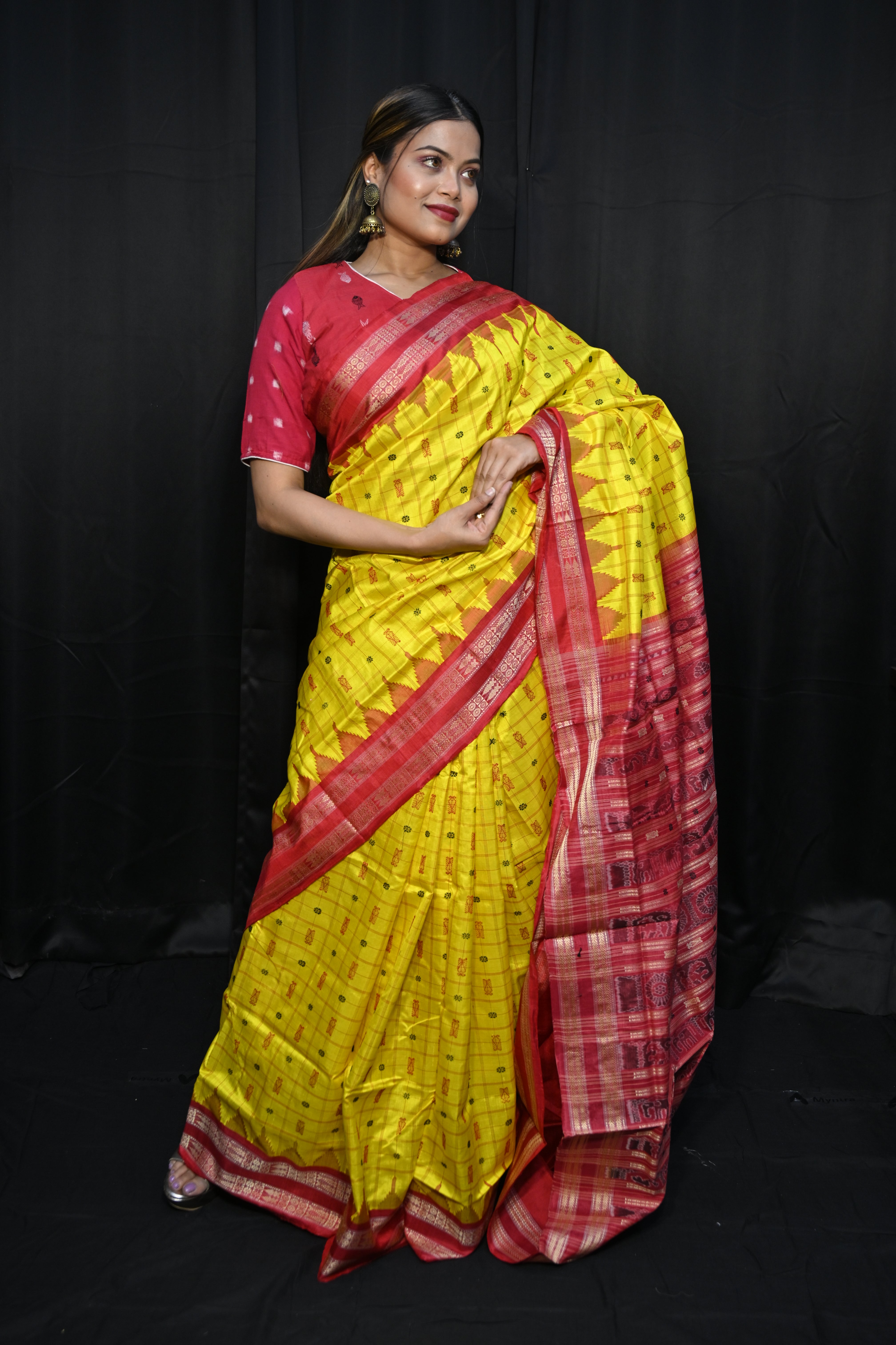 Yellow Red Hazarbuti Tussar Silk Saree