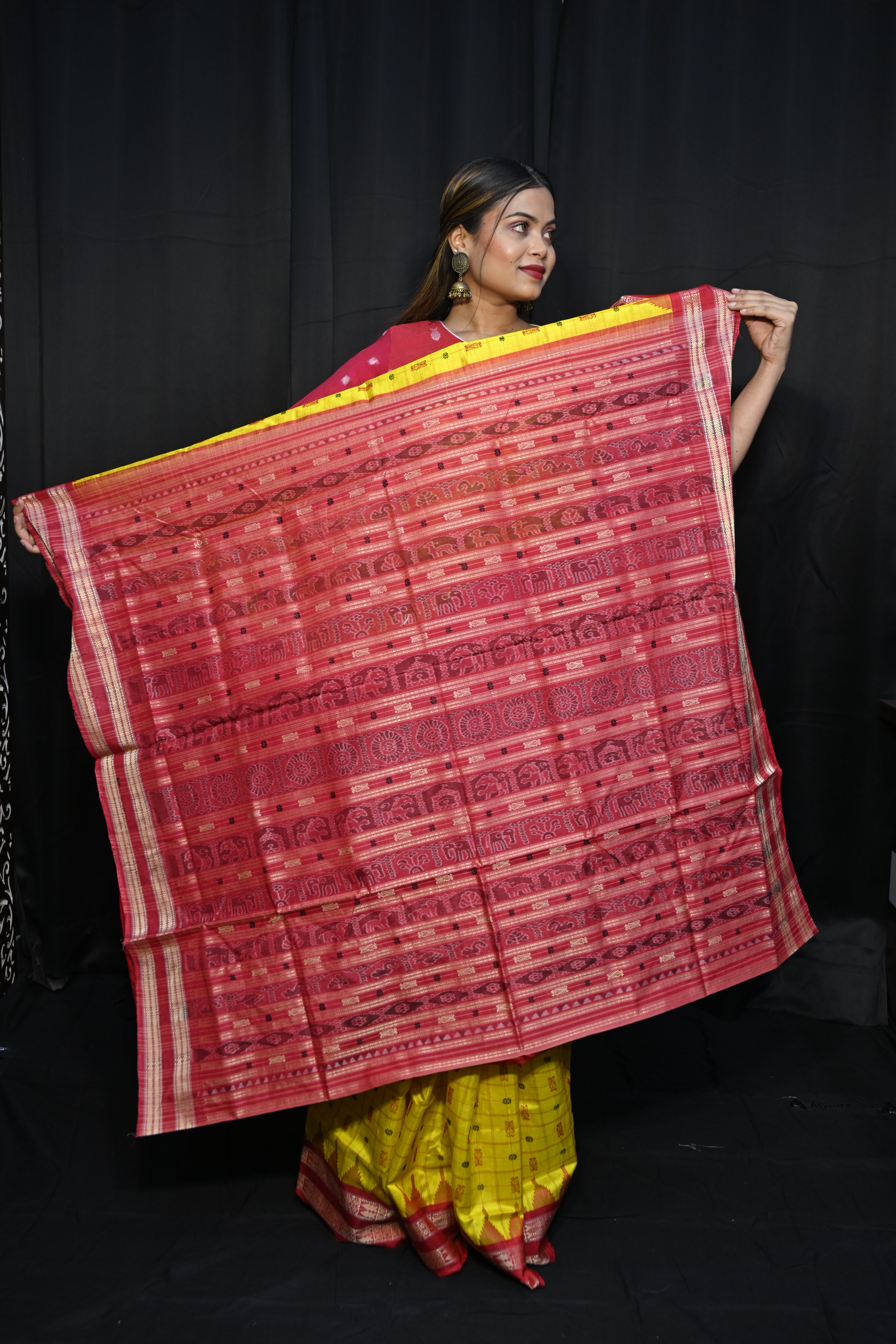 Yellow Red Hazarbuti Tussar Silk Saree