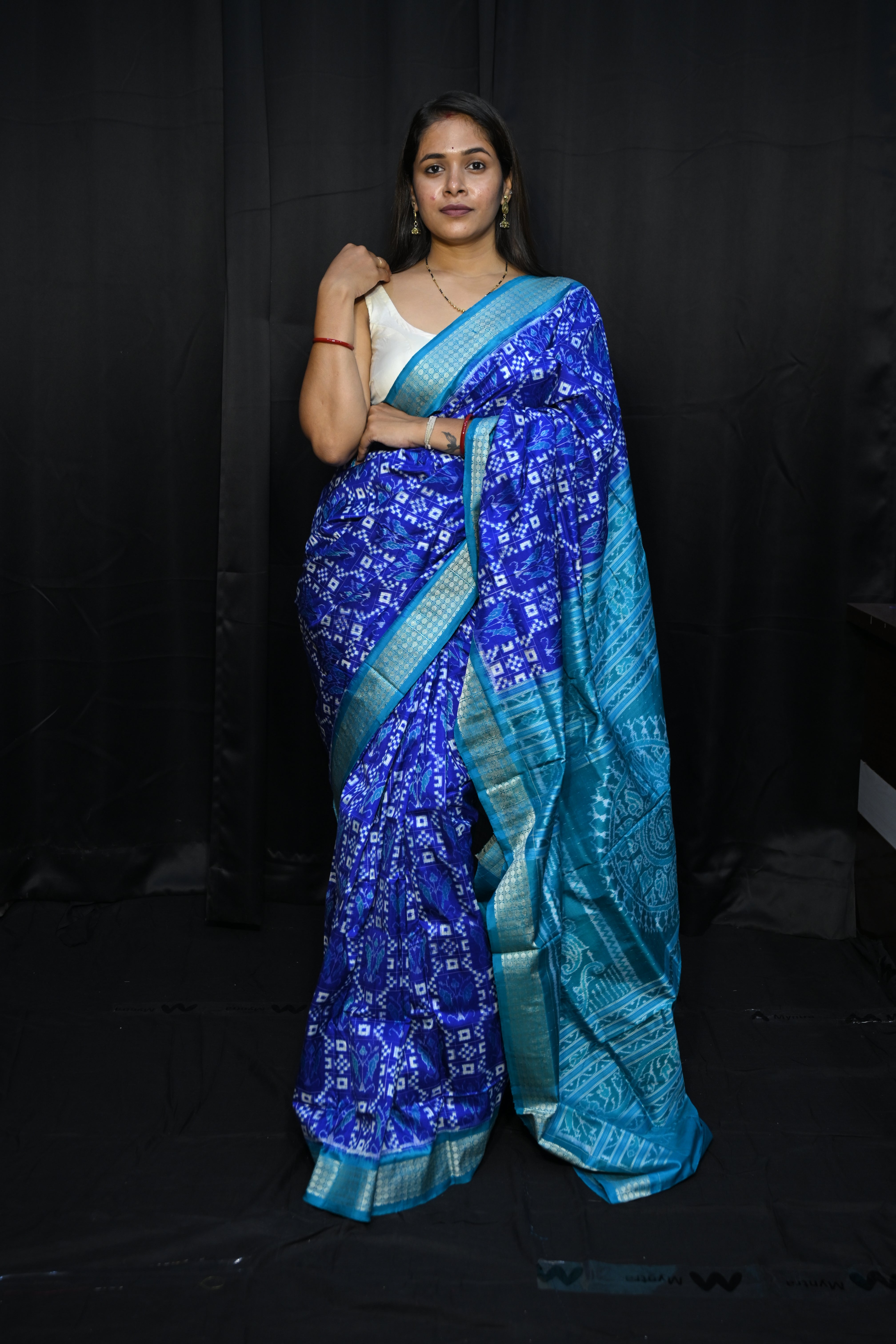 Blue Copper Sulphate Pasapali And Birds Design Sambalpuri Silk Saree