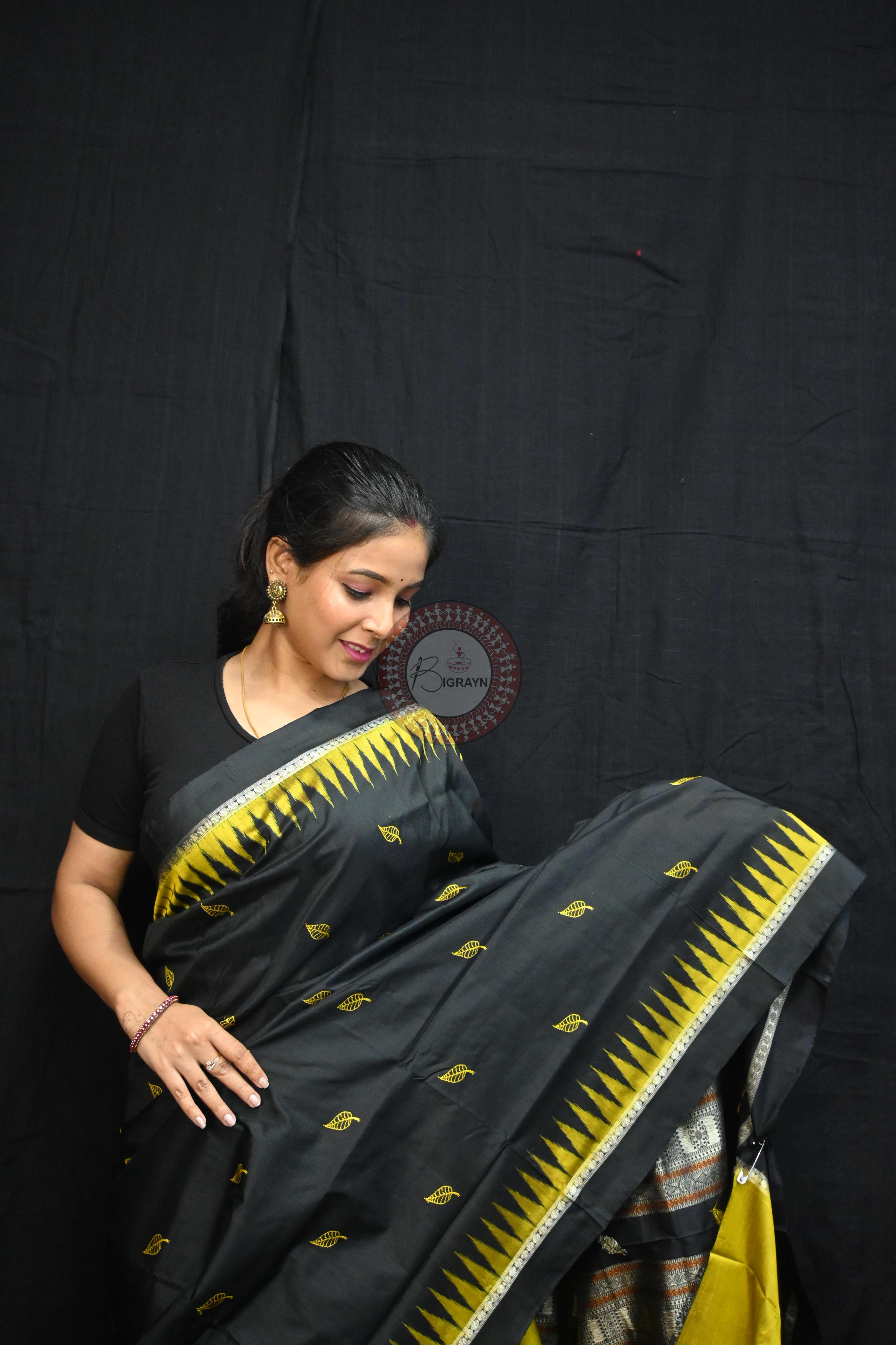 Black Yellow Leafs Bomkai Silk Saree