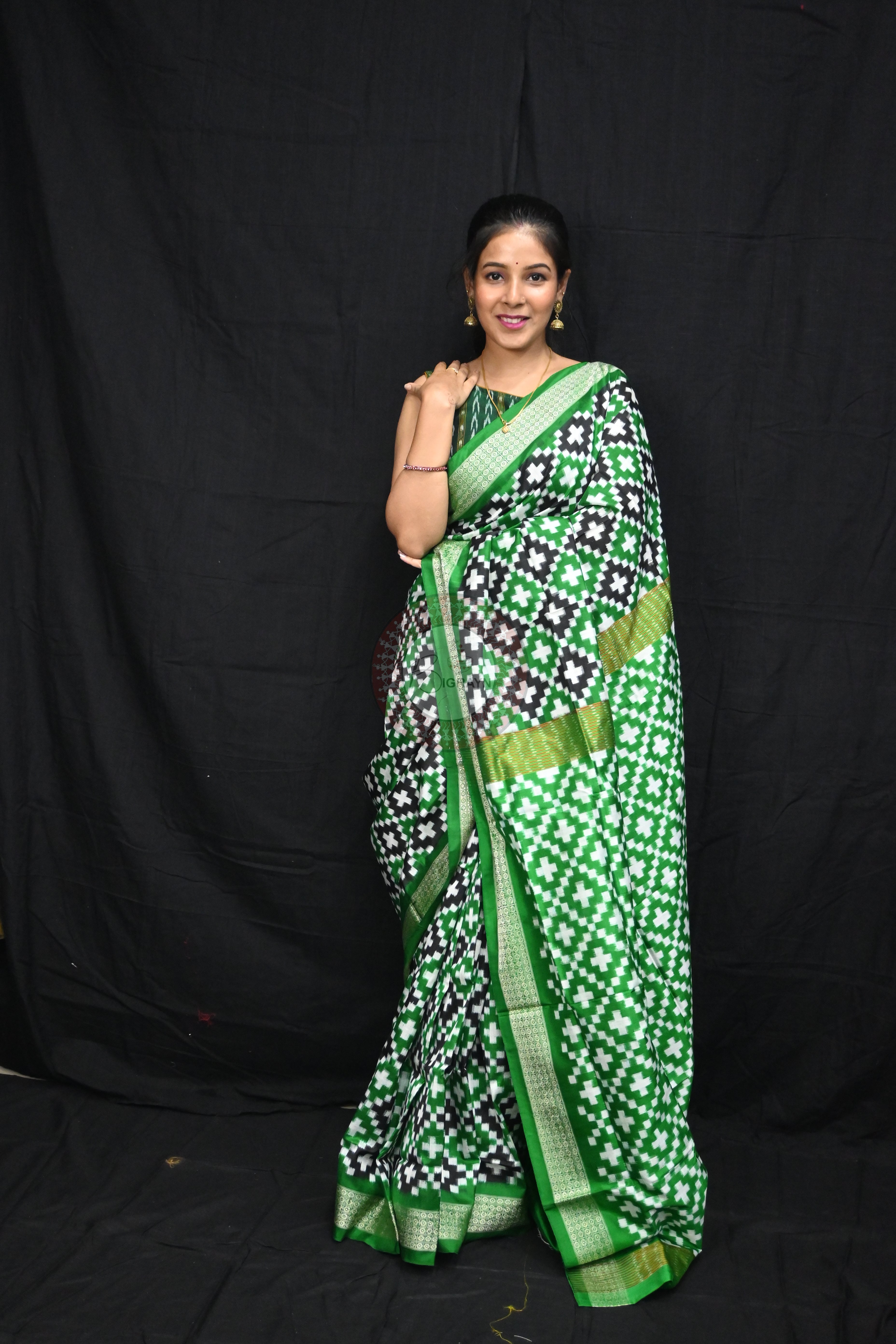 Green Black White Pasapali Sambalpuri Silk Saree