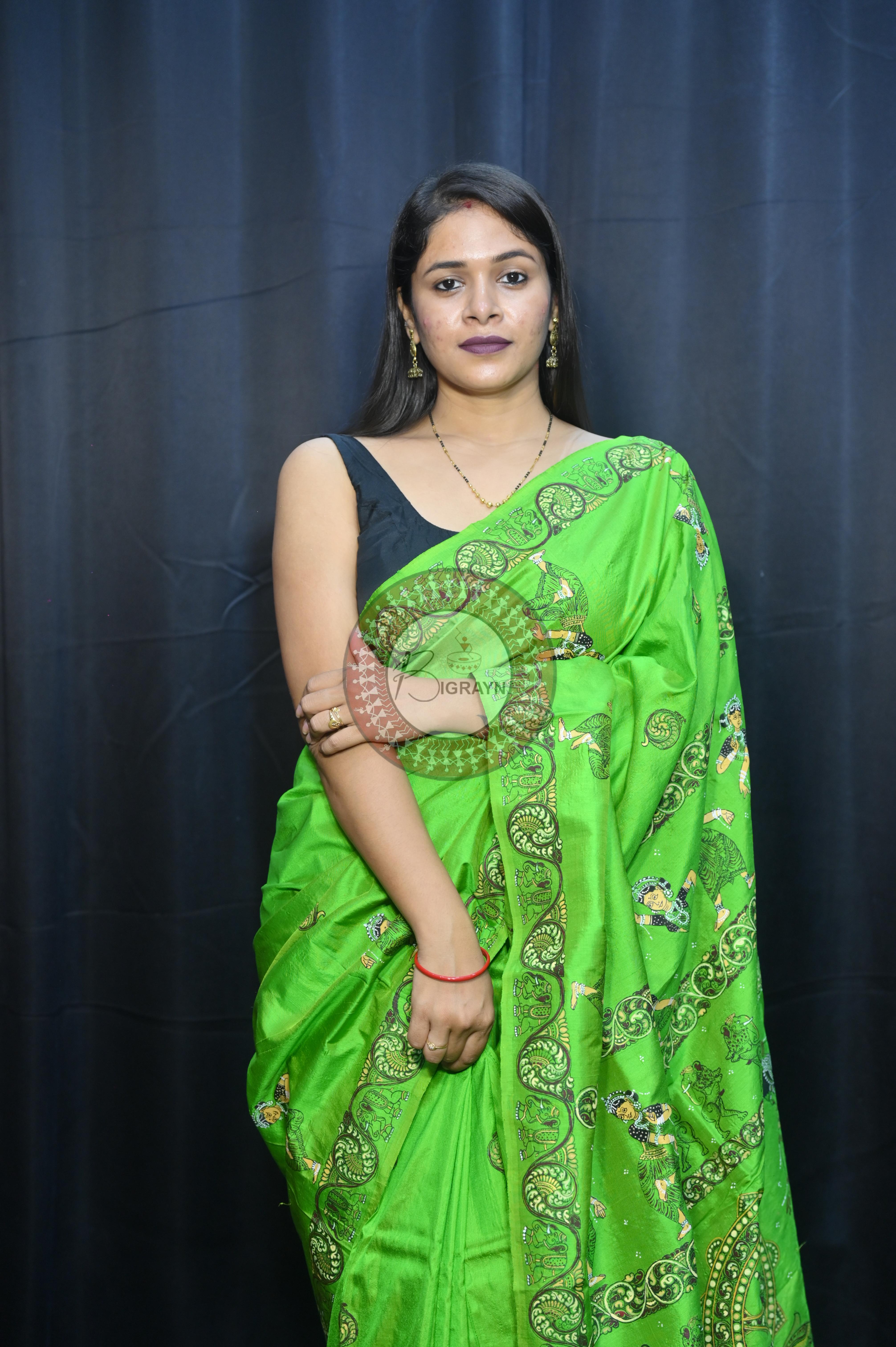 Parrot Green Konark Chakra And Dancer Theme Pattachitra Sambalpuri Silk Saree