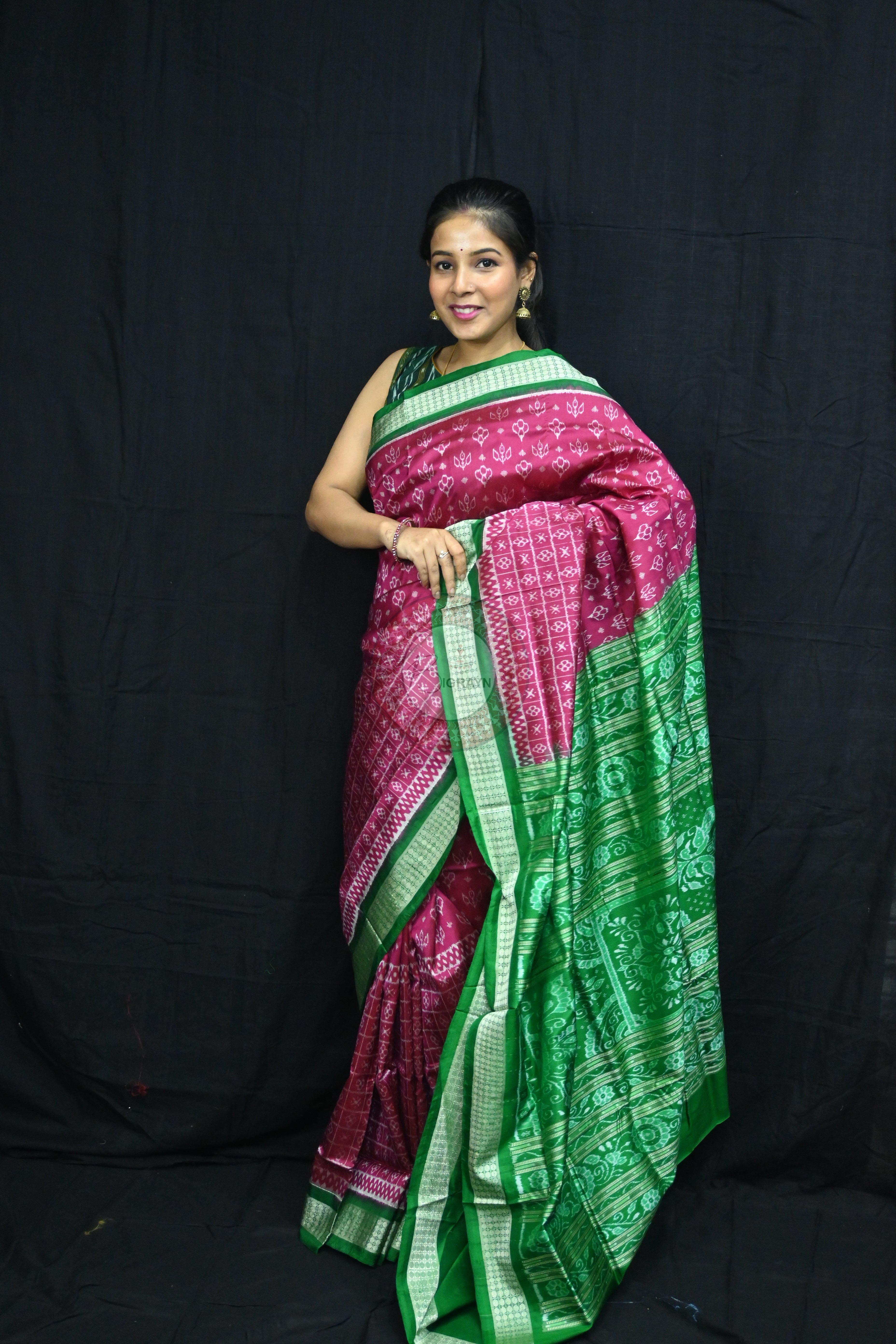 Magenta Green Flower Kadhi Sambalpuri Silk Saree