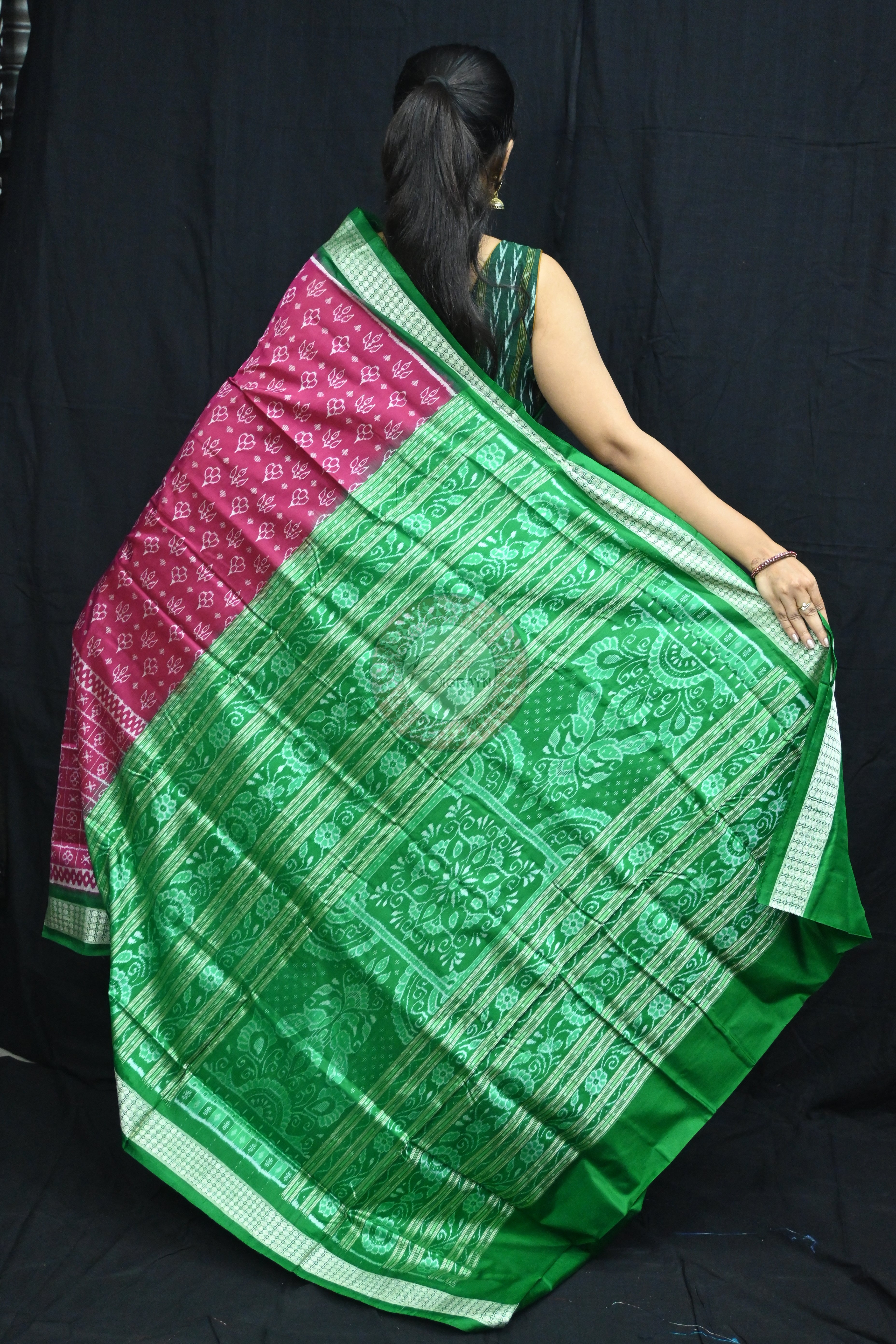 Magenta Green Flower Kadhi Sambalpuri Silk Saree