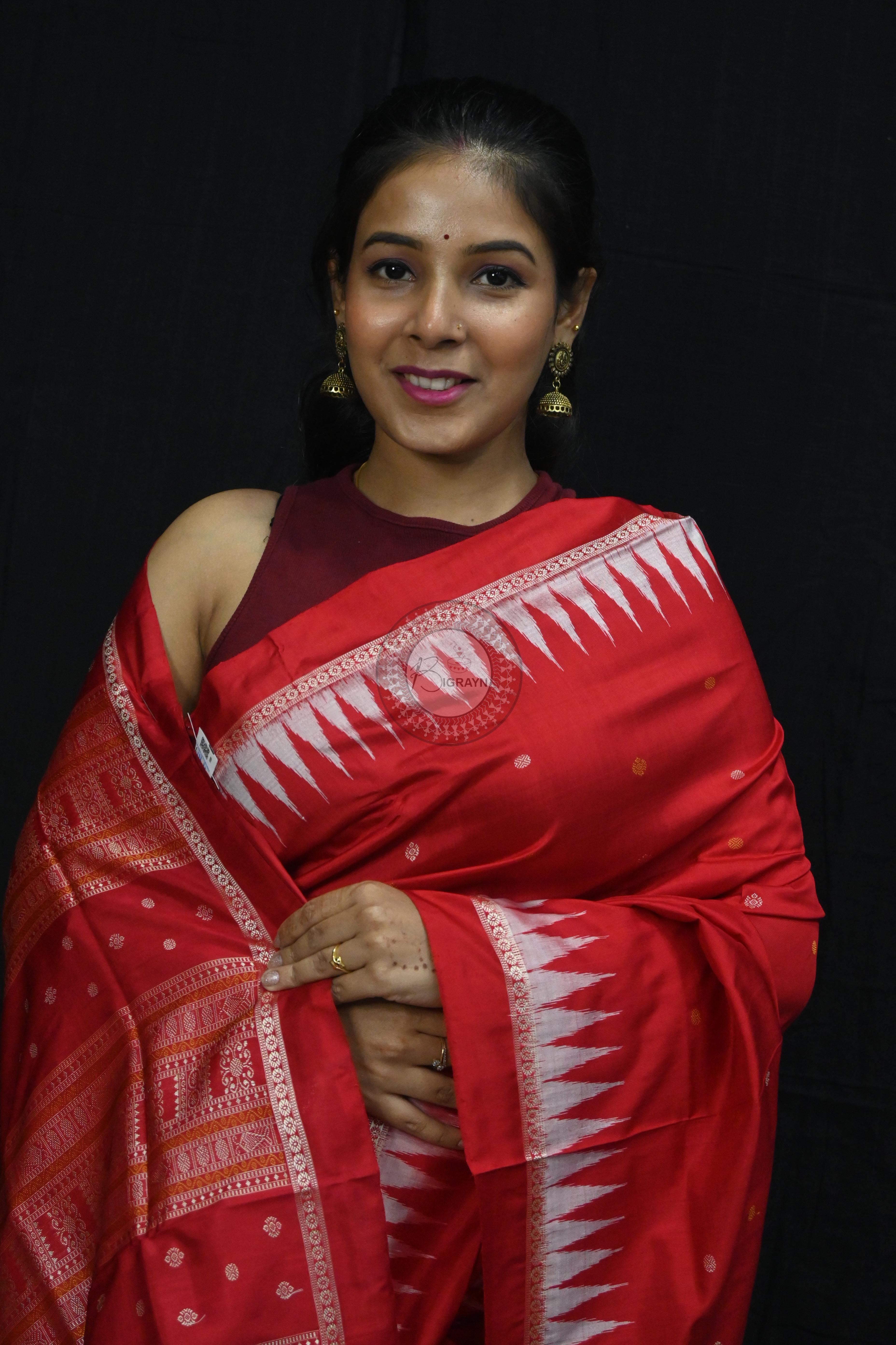 Red White Temples Buti Bomkai Silk Saree