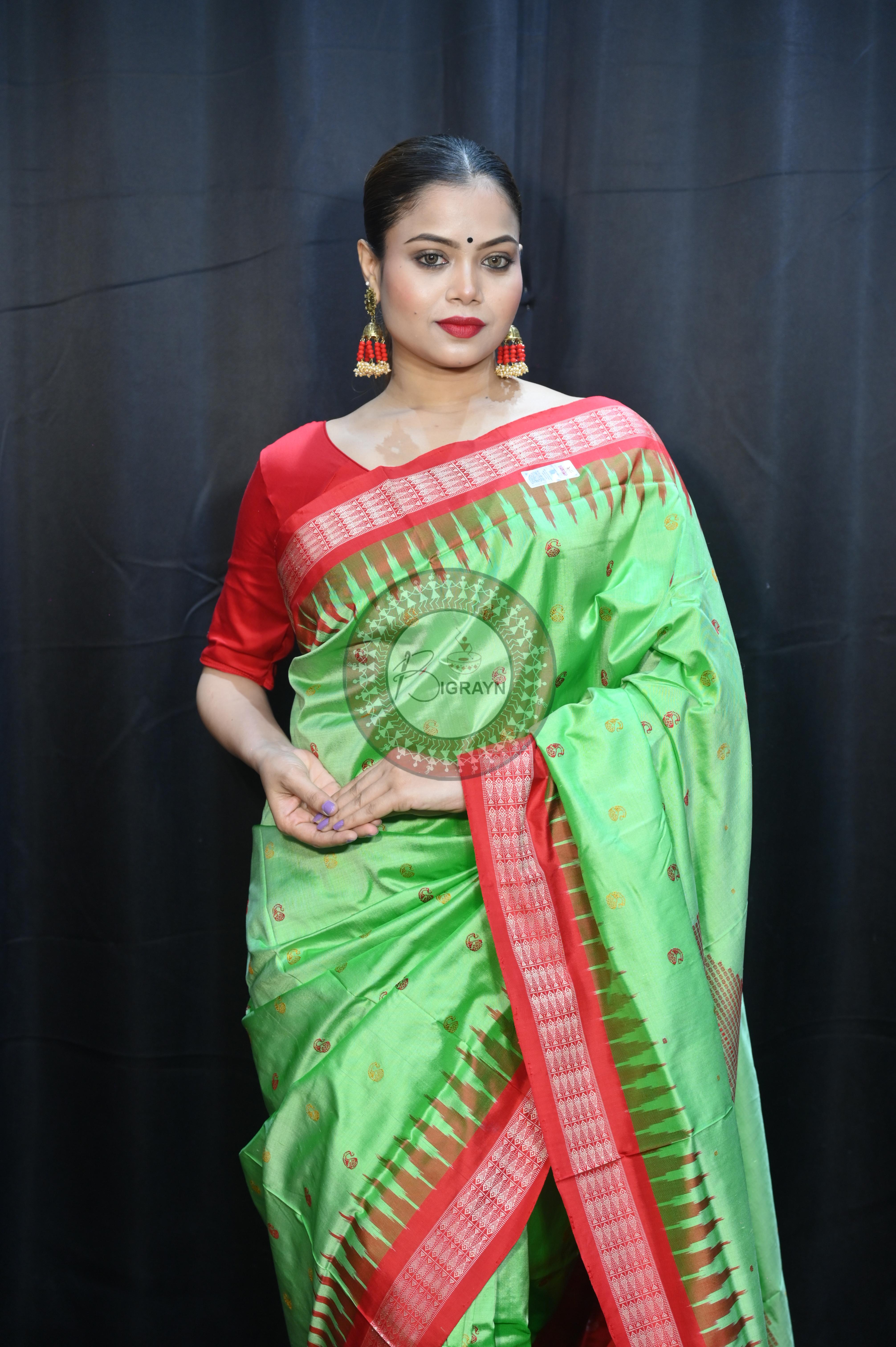 Green Red Parsley Design Bomkai Silk Saree