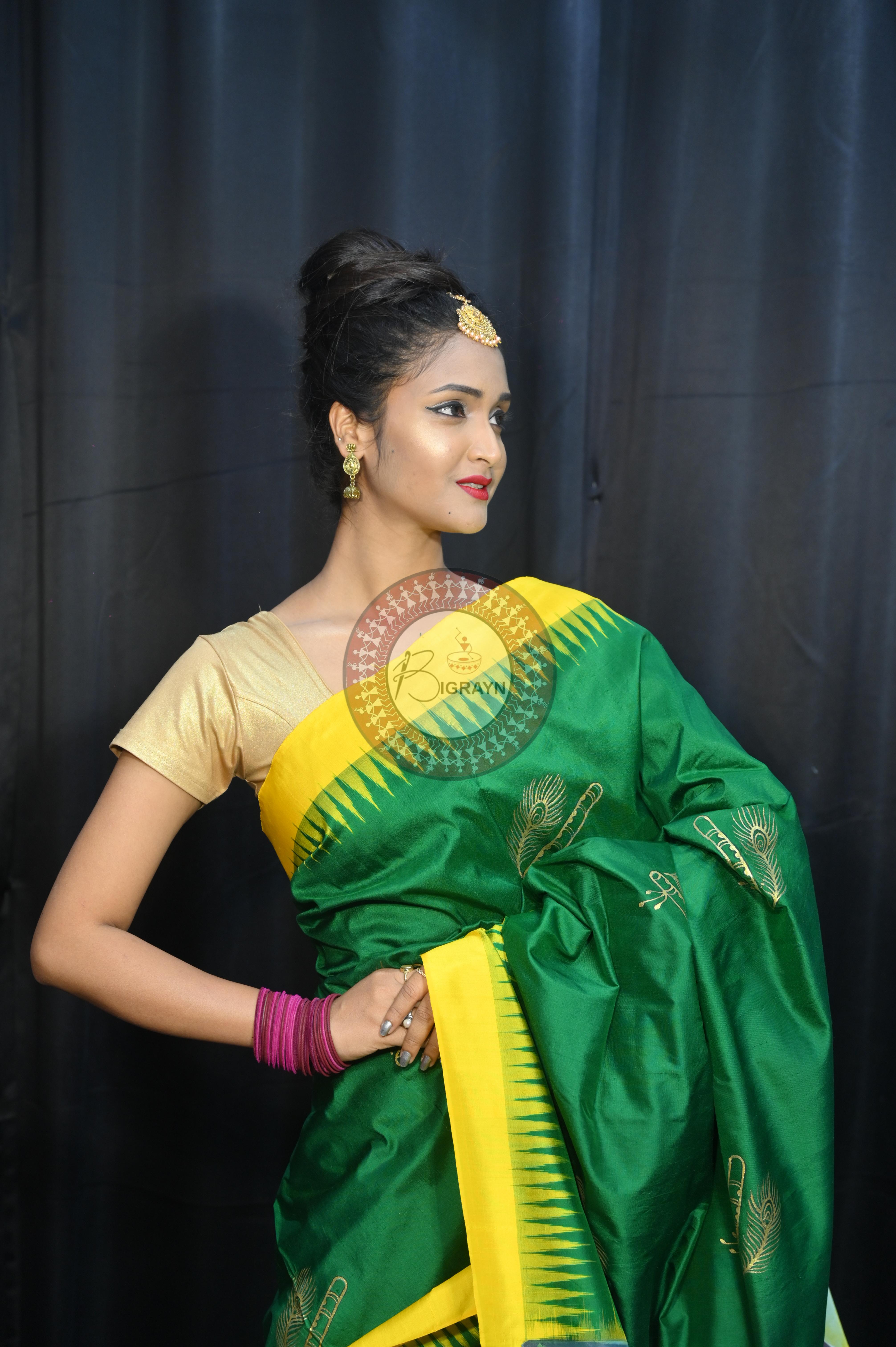 Buttle Green Yellow Radha Krishna Mordern Art Theme Pattachitra Silk Saree