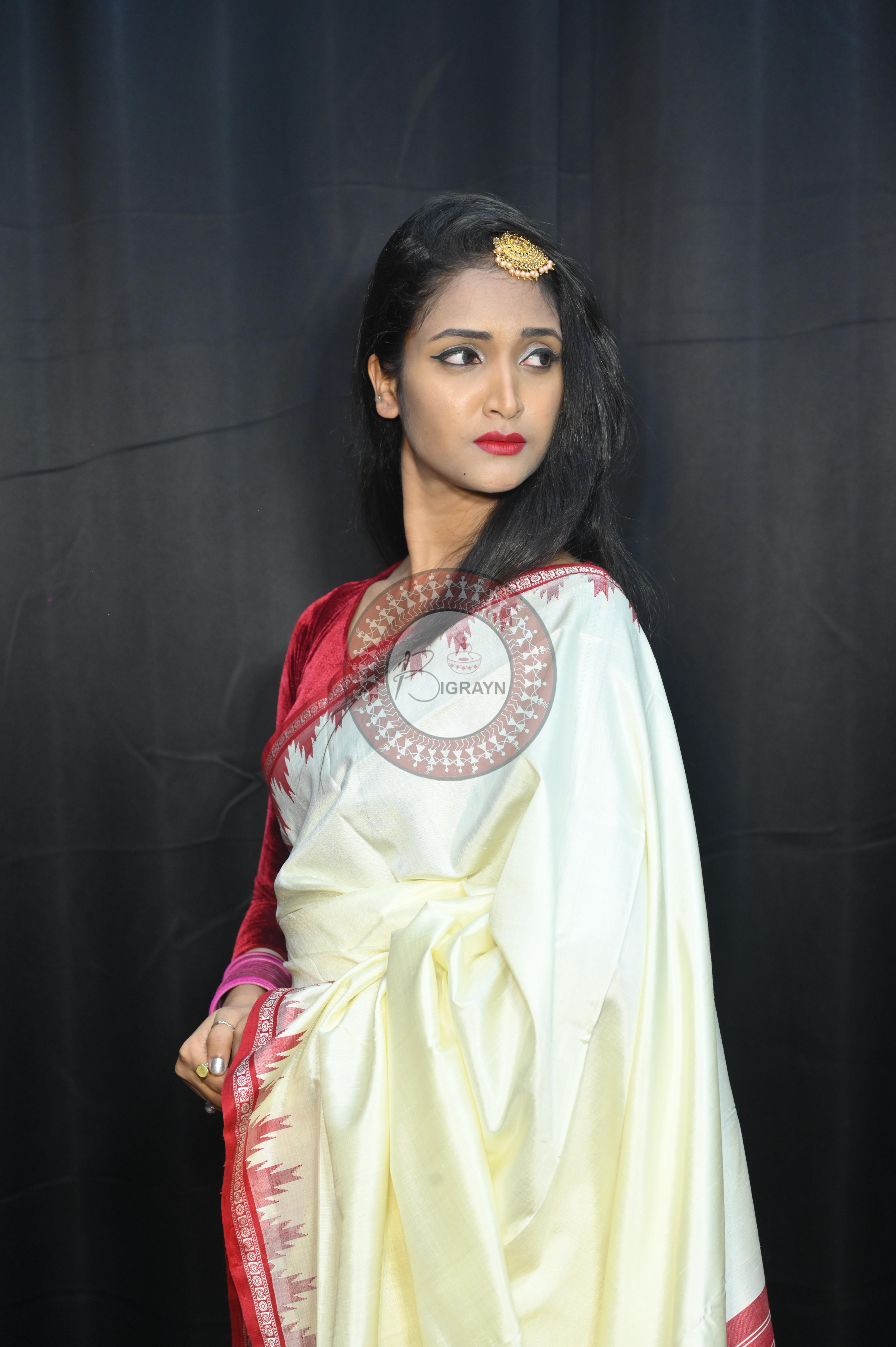 White Red Phoda Kumbha Border Double Anchal Berhampuri Silk Saree